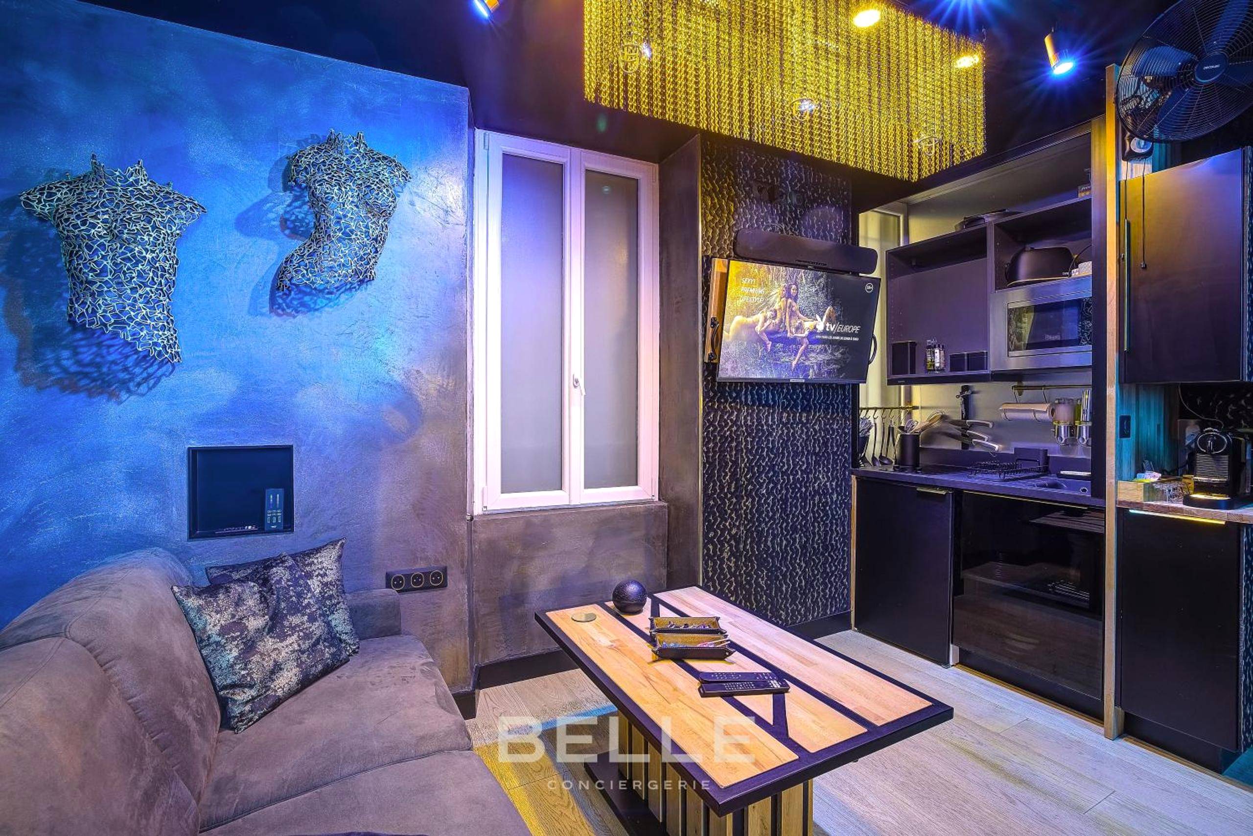 Vue du logement - Luxuria - Jacuzzi et Hammam