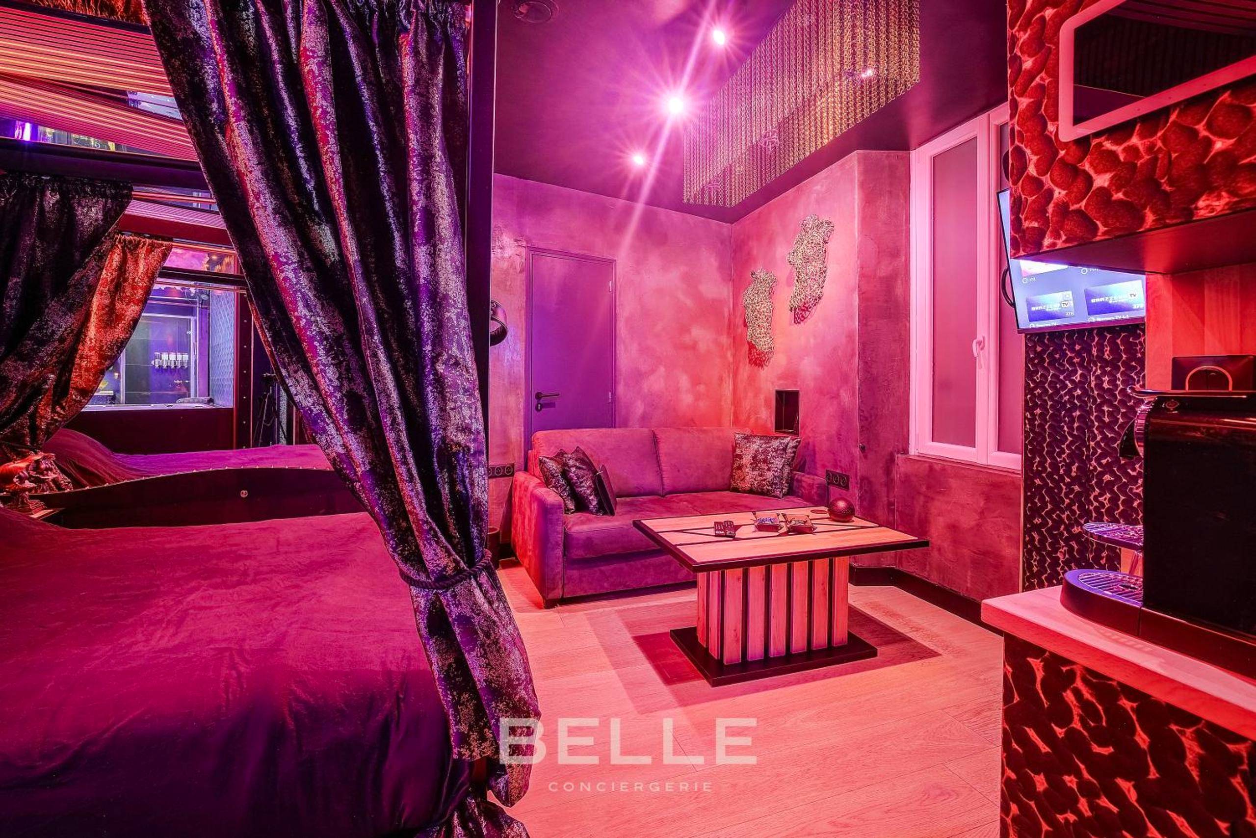 Vue du logement - Luxuria - Jacuzzi et Hammam