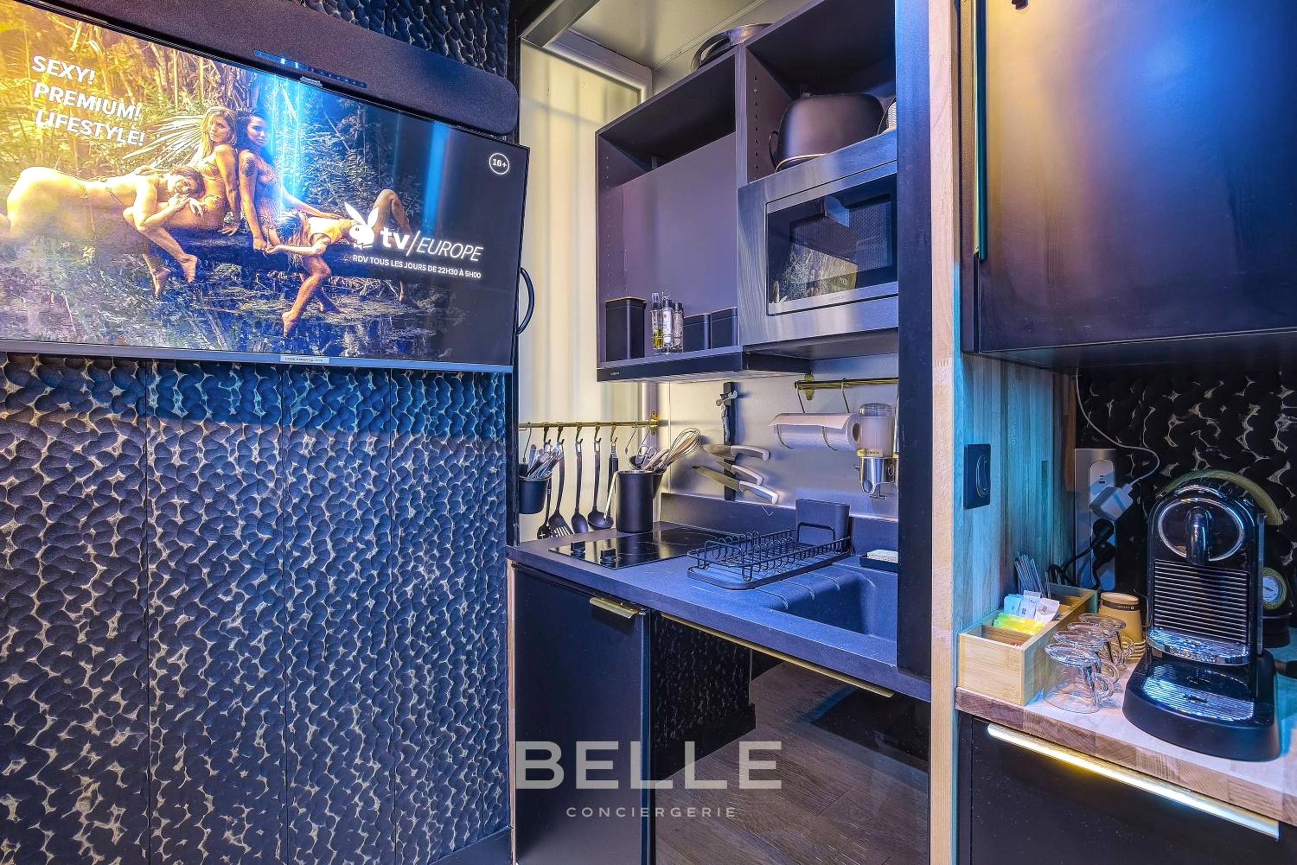 Vue du logement - Luxuria - Jacuzzi et Hammam