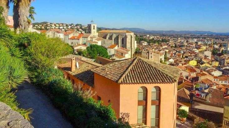 Vue principale - Love Room Hyères - LX187 Ecrin d'Amour jacuzzi privé - cœur de Hyères