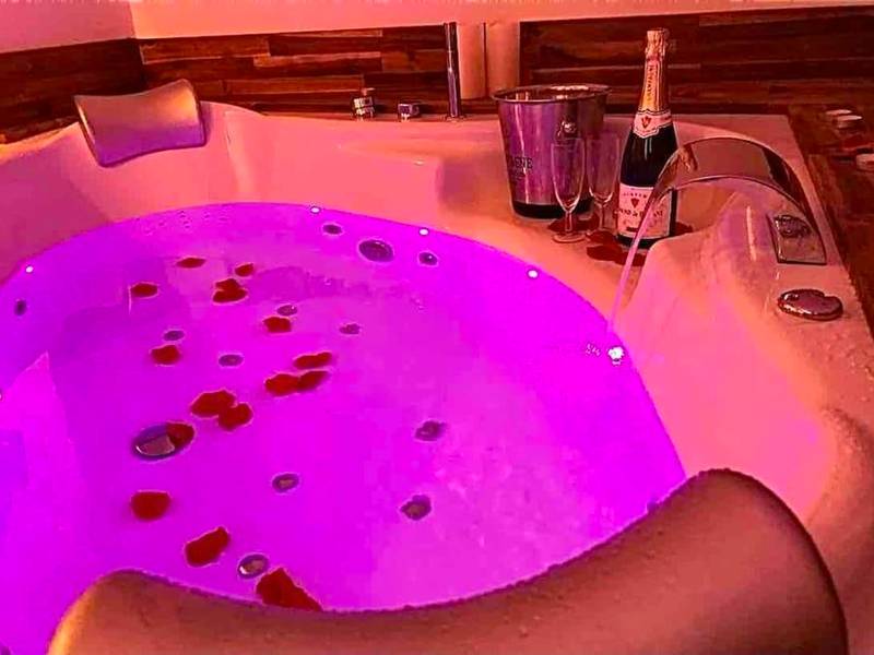 Photo du logement - Séjour détente au cœur de MÂCON spa,ciné,bouteille offerte - Mâcon