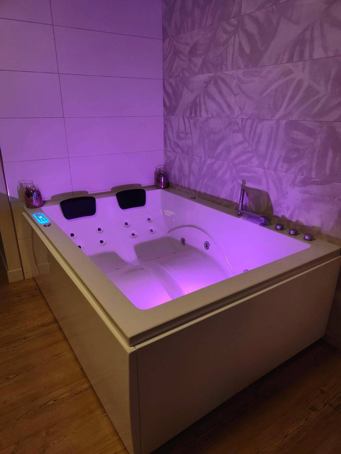 Photo - Gite Romantique avec Espace Balnéo et Ciel Etoilé "La Maison du Bonheur Saint Germer de Fly"...