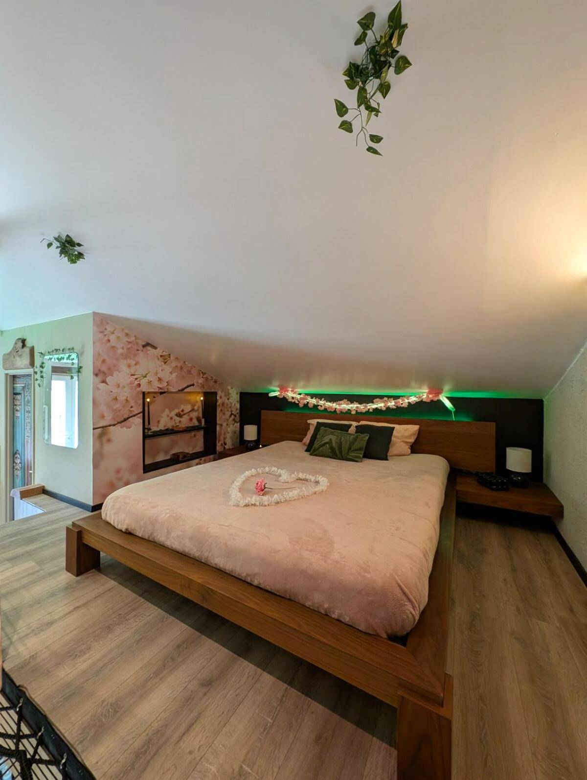 Photo du logement - Maison Insolite avec Spa Privatif