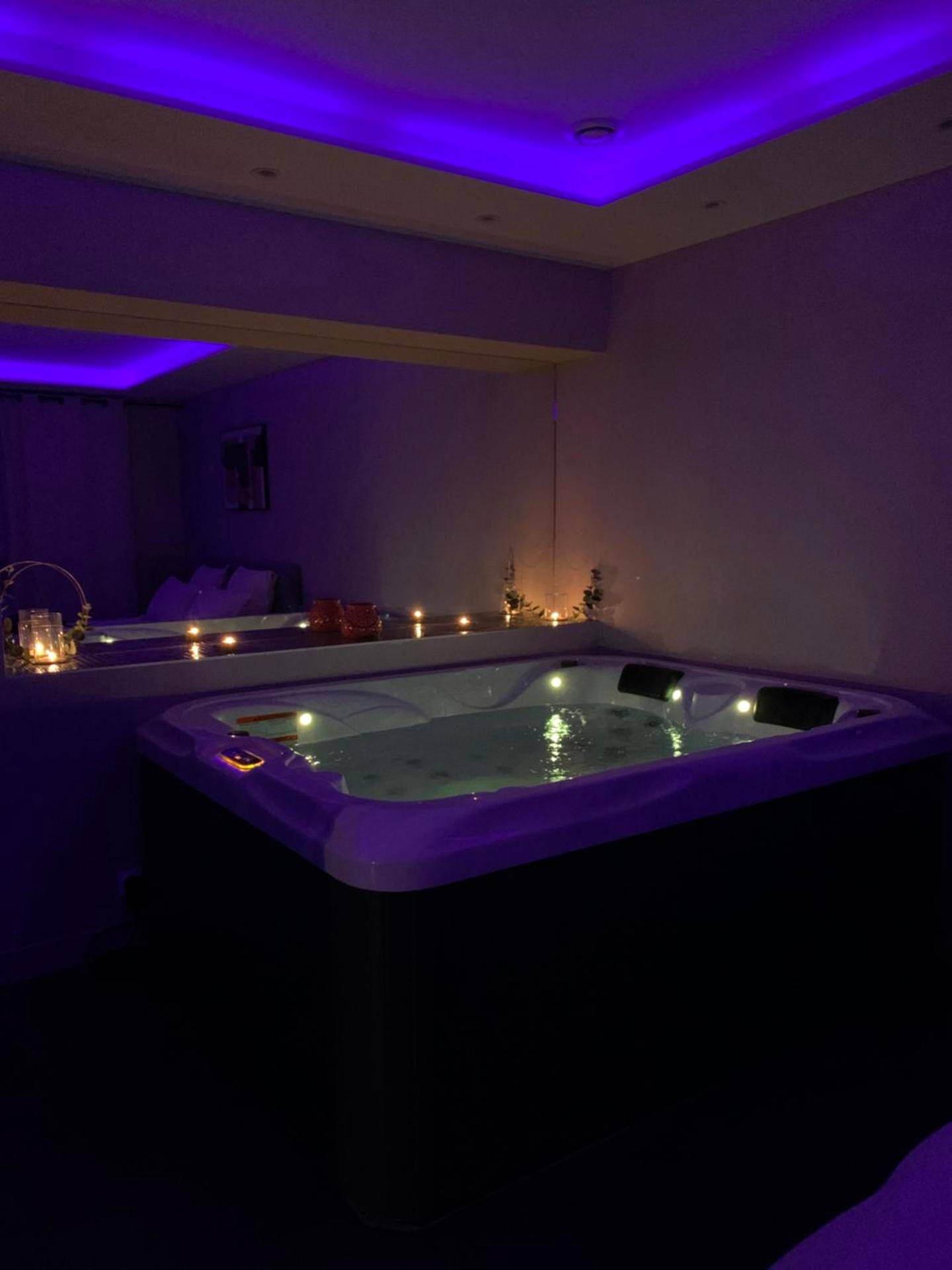 Photo du logement - MAISON AVEC SPA PRIVATIF ( JACUZZI ET SAUNA)