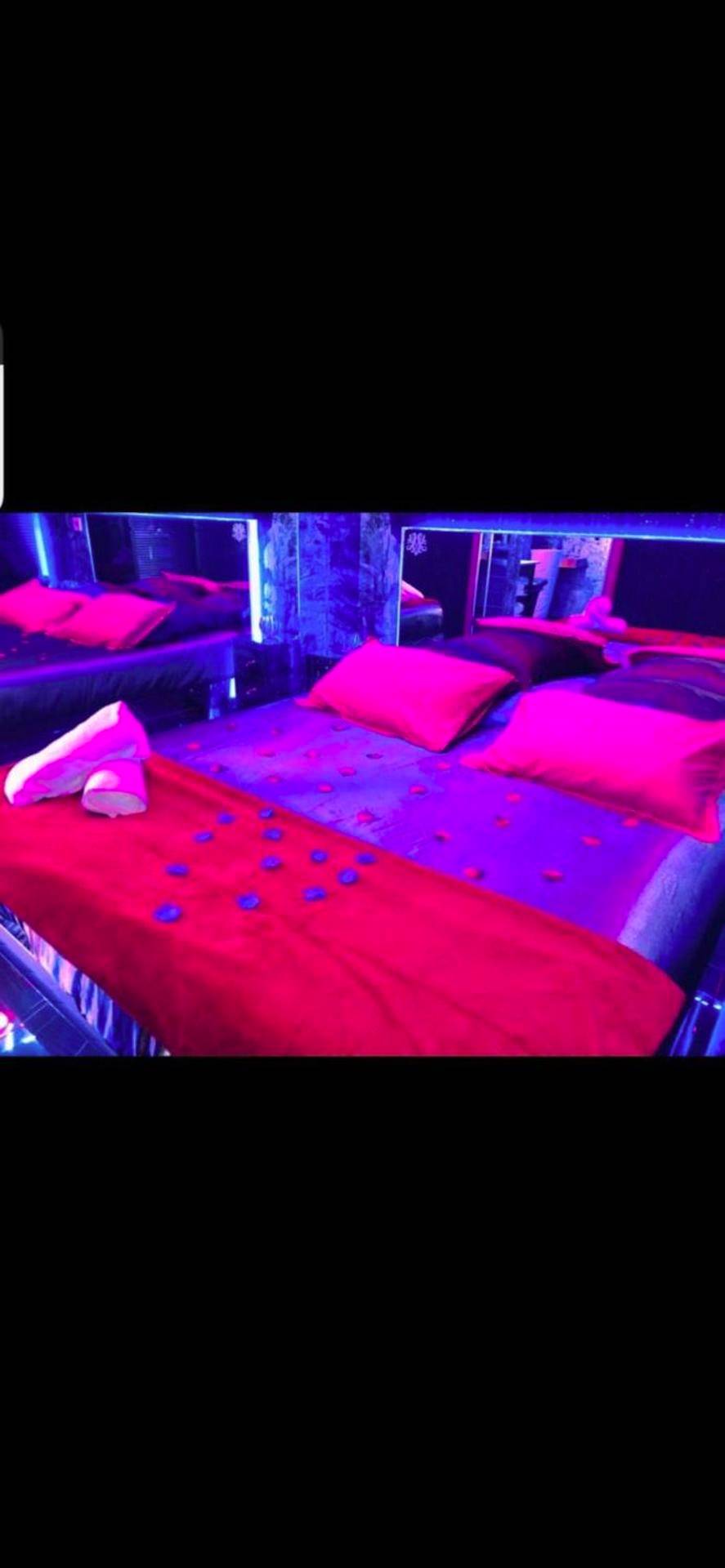 Detail du logement - Le Majestic Spa Loveroom Jacuzzi et hammam