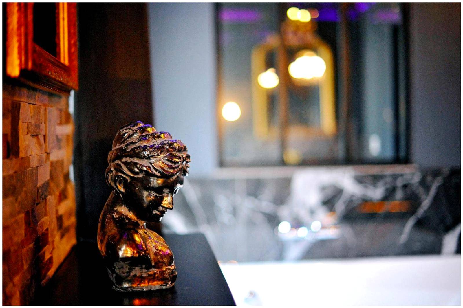 Photo du logement - La majestueuse, SPA XXL, Day use, Suite de luxe, 5 min centre