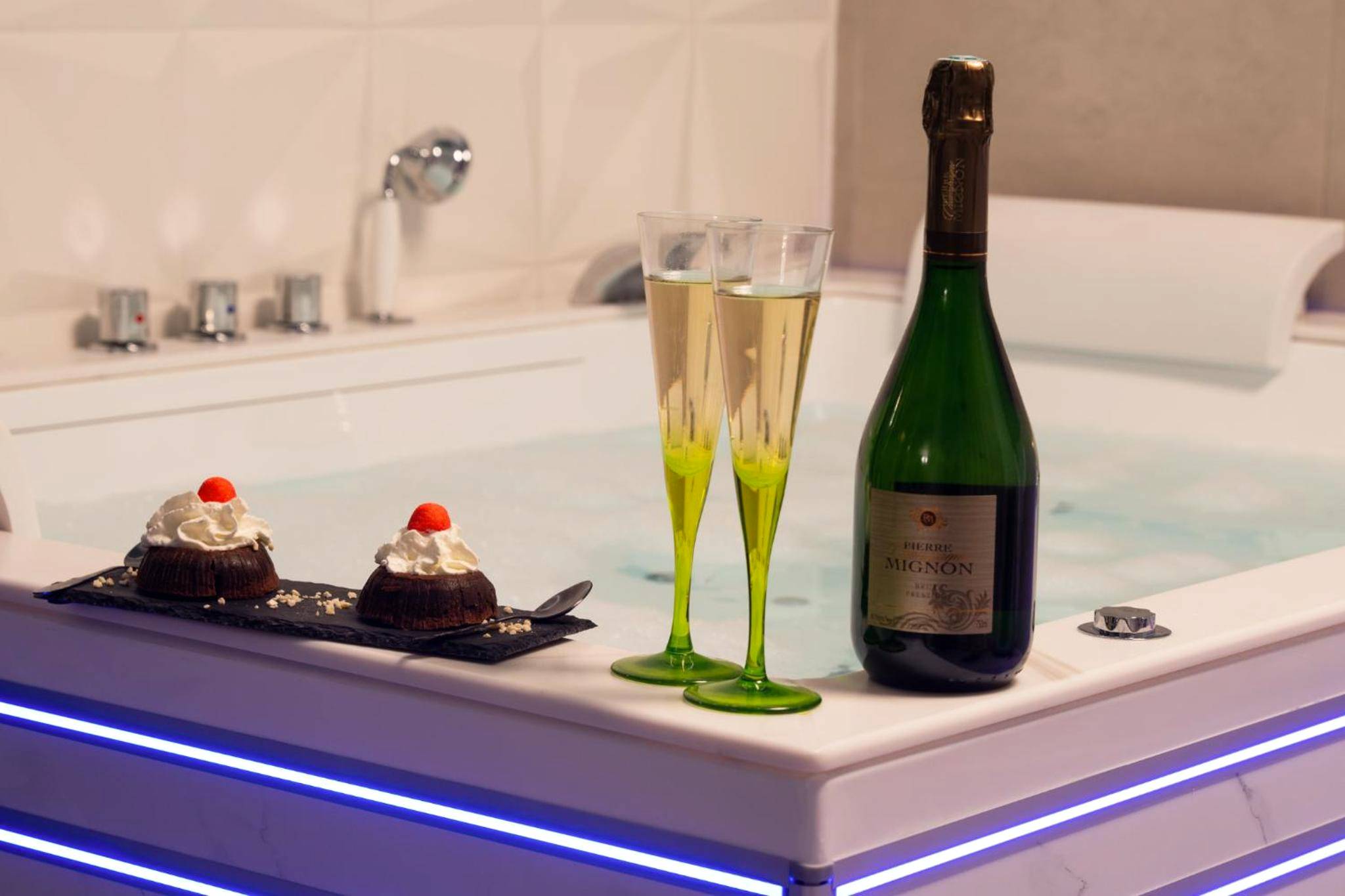 Photo du logement - MaLoveRoom - Cognac