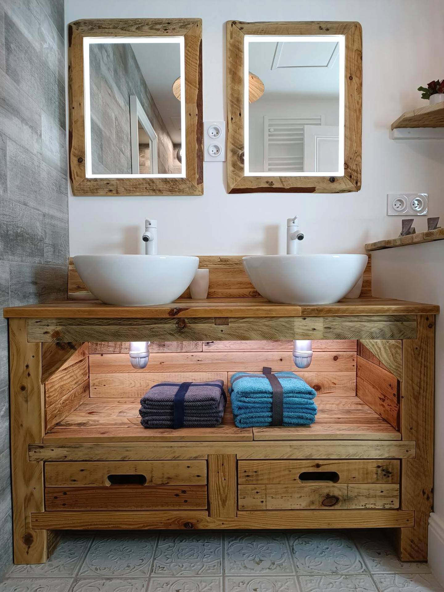 Photo du logement - Le Maréchal Duplex - Appartement avec Jacuzzi - CAEN hyper Centre