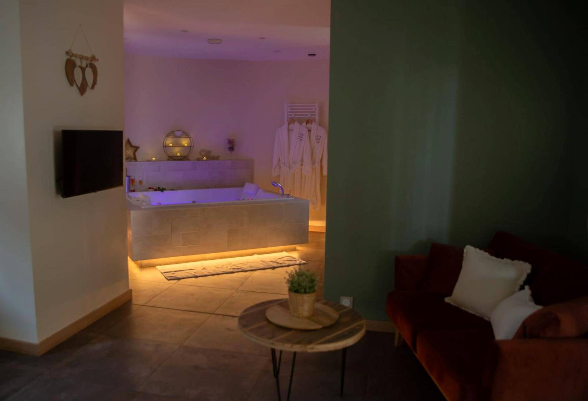 Photo du logement - Le Mas aux Amoureux , Suite Romantique et Spa - Le Barcarès