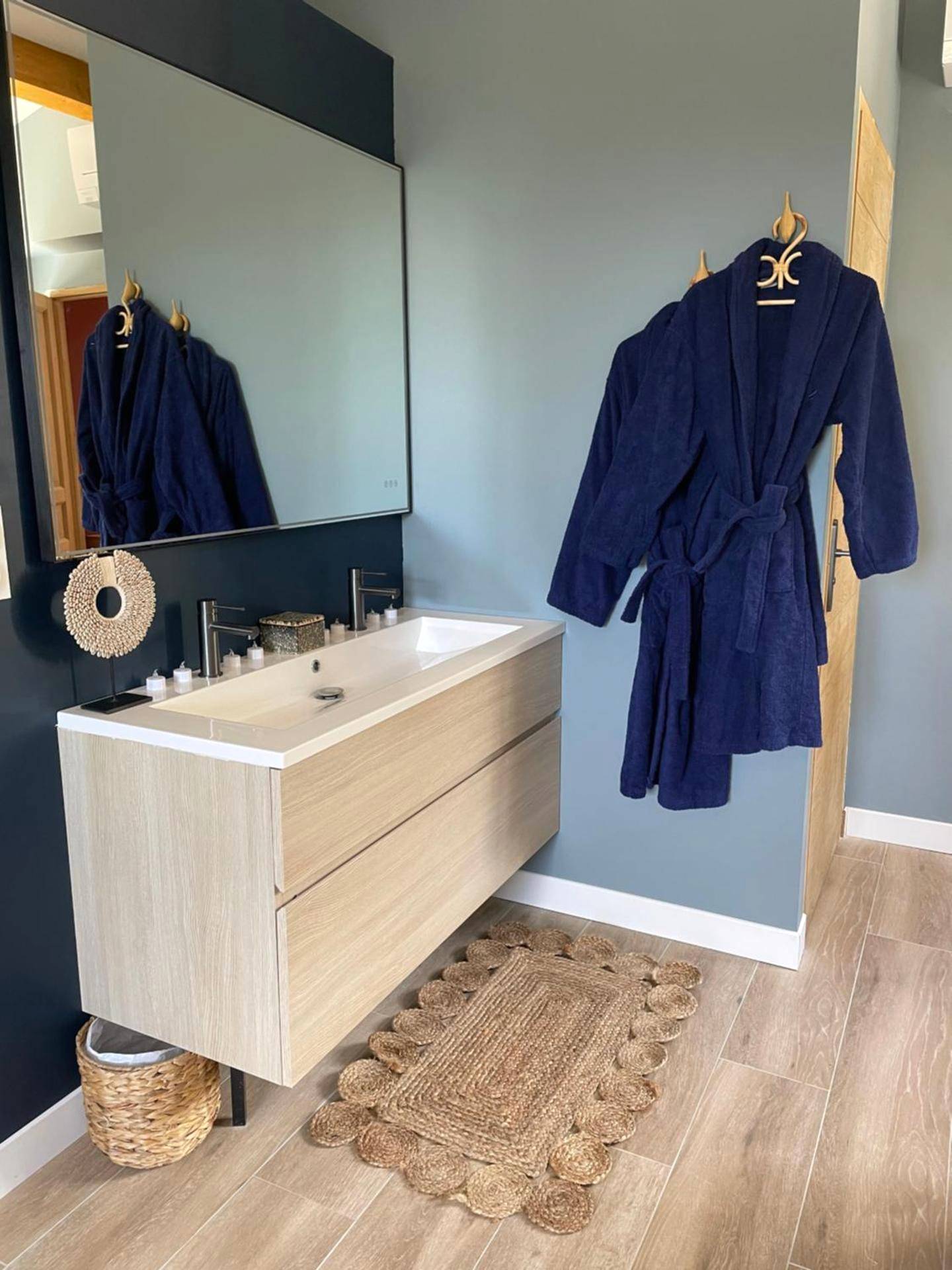 Photo du logement - Mas Hinaiti - Suite romantique avec Spa et écran géant de cinéma - Montpellier