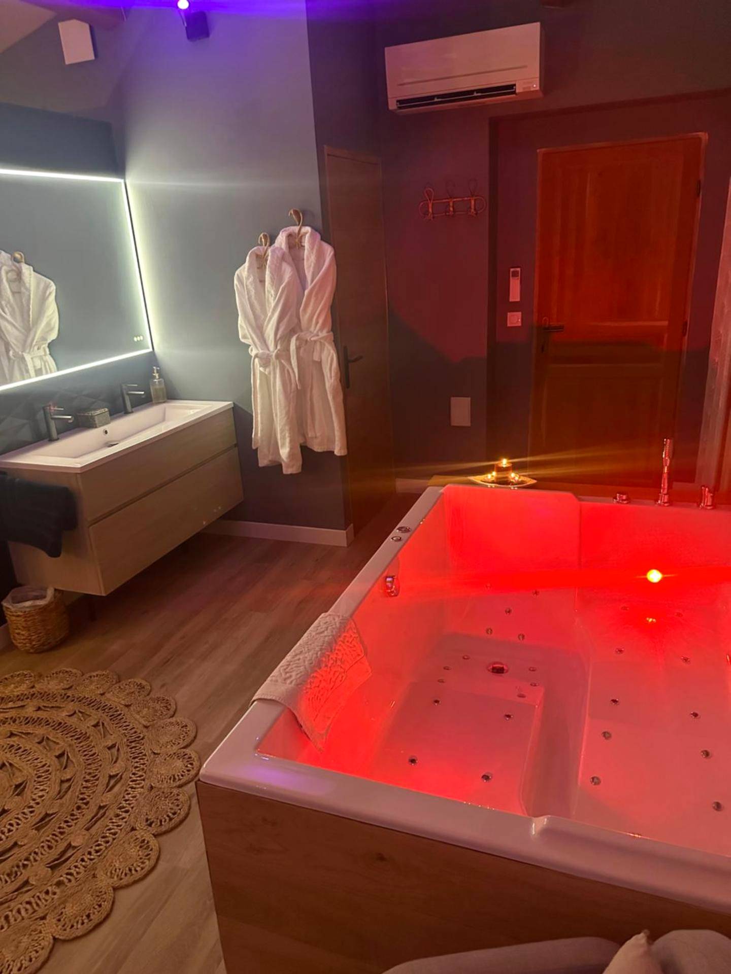 Vue du logement - Mas Hinaiti - Suite romantique avec Spa et écran géant de cinéma