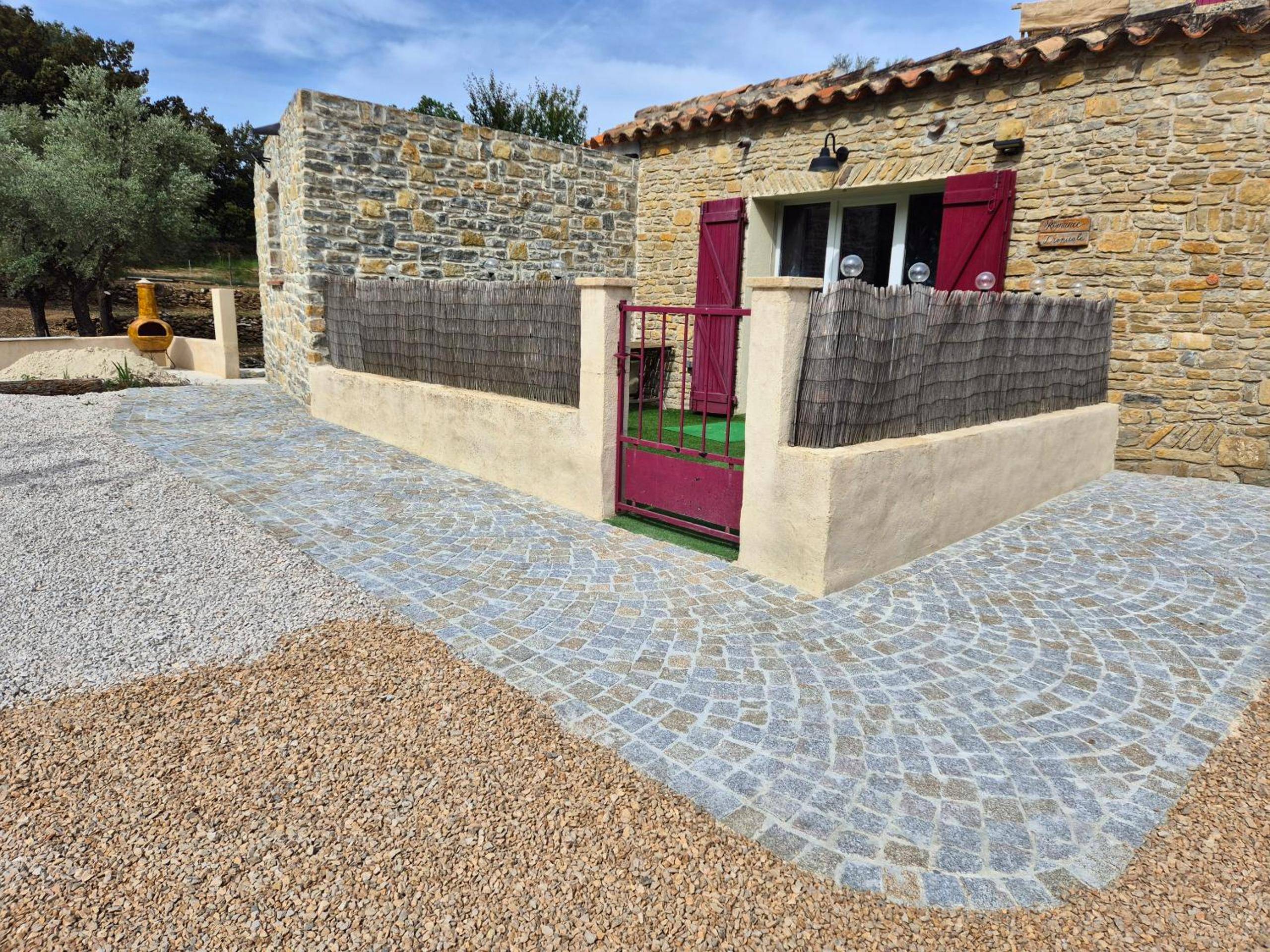 Photo du logement - Gîtes Mas des rochers - Romance tropicale avec Spa