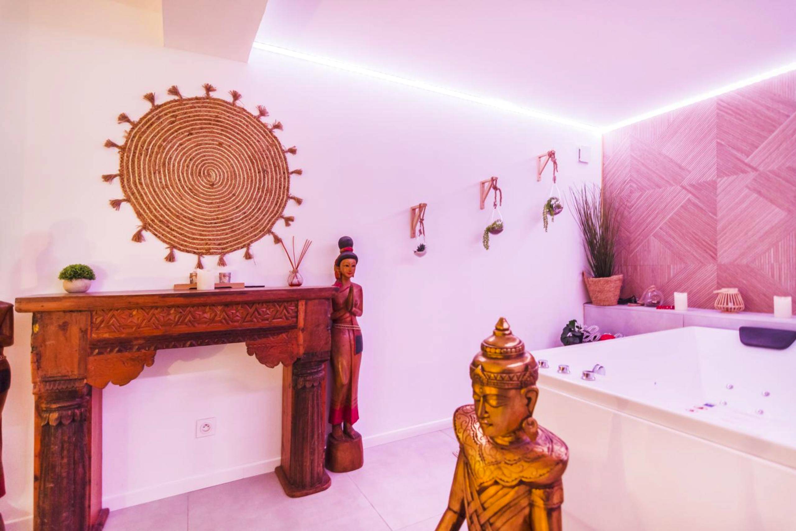 Photo du logement - Gîtes Mas des rochers - Romance tropicale avec Spa