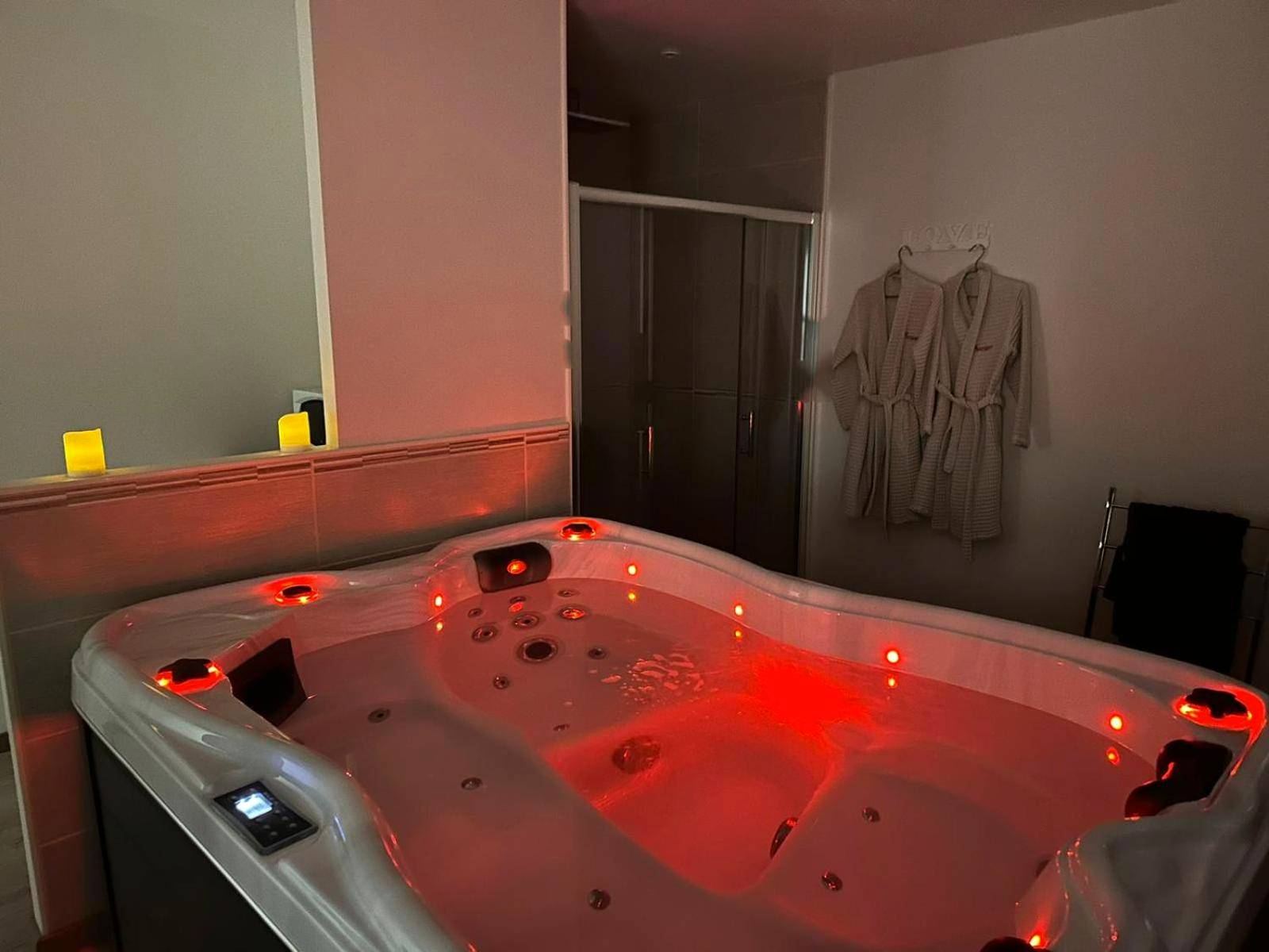 Photo du logement - Séjour romantique, Massif central - Bort - les - Orgues