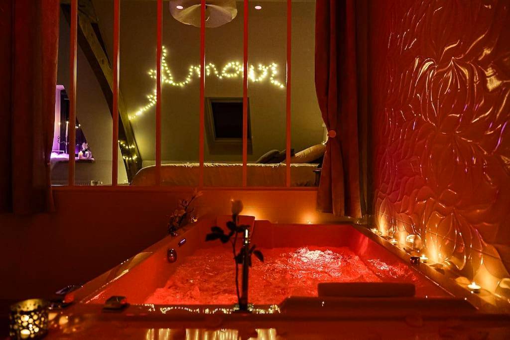 Photo du logement - La Mezzanine de l'Etoile suite avec jacuzzi privé