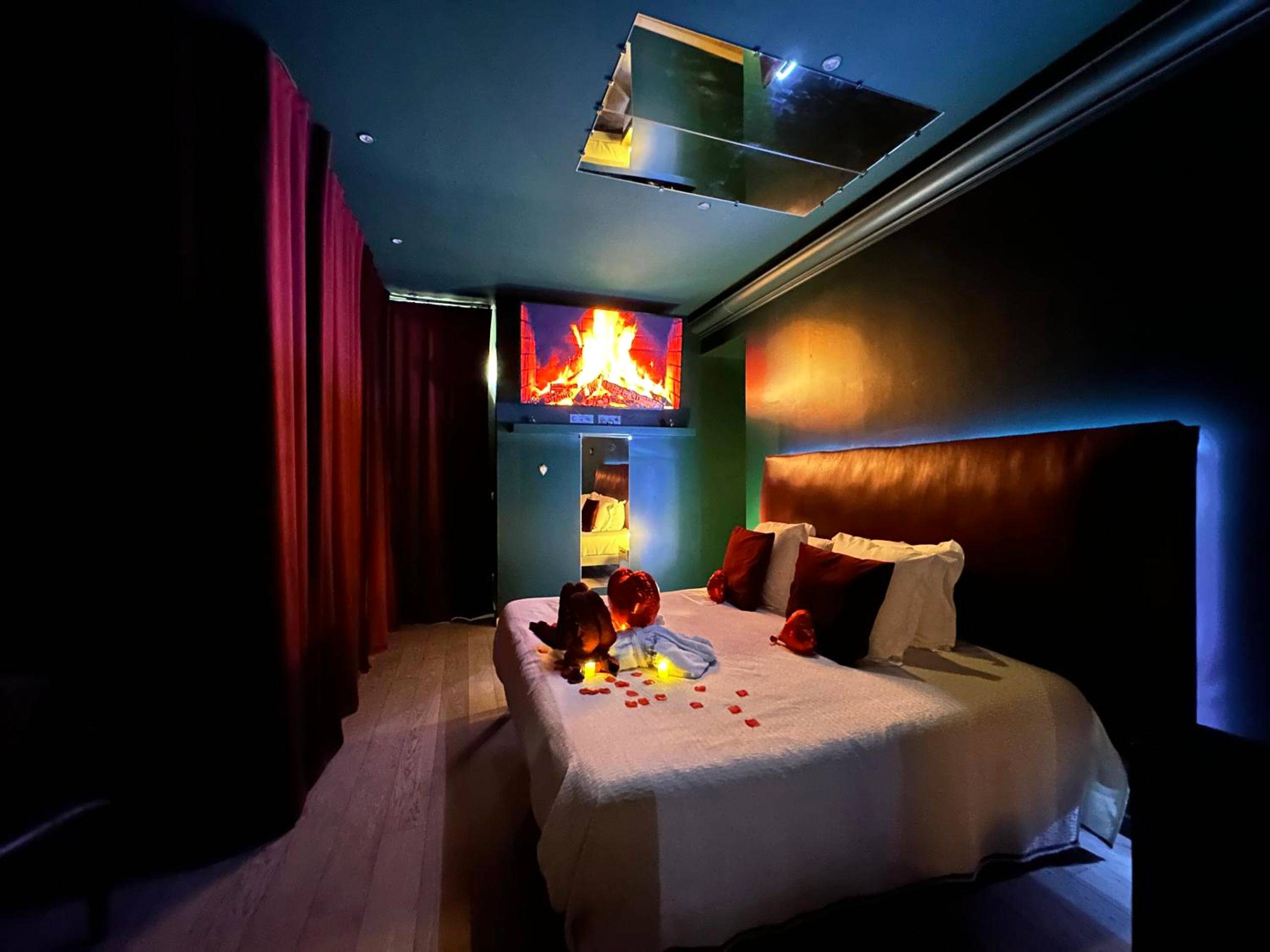 Vue du logement - Mieuxqualhotel jacuzzi privatif Velvet Desire