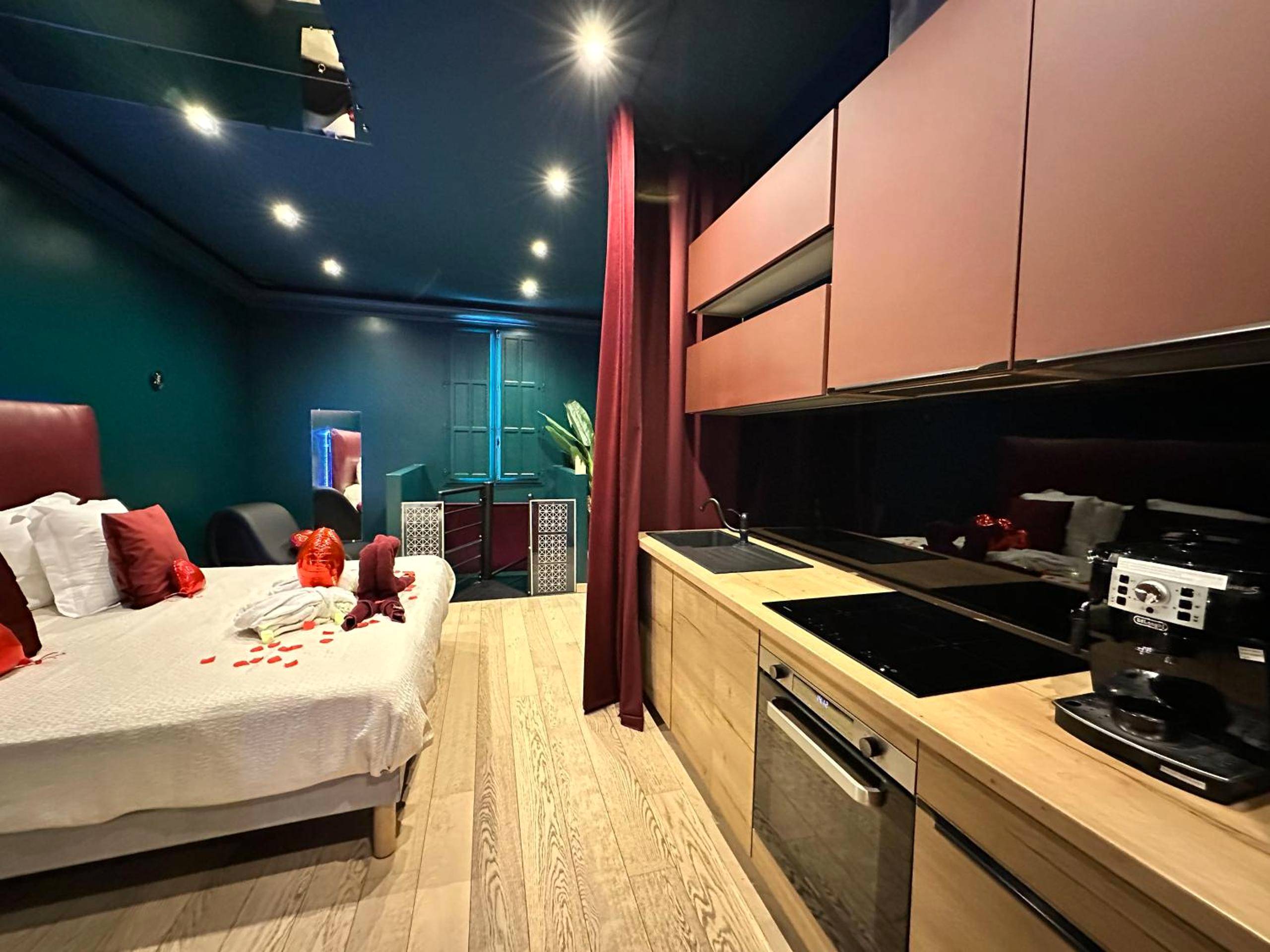 Photo du logement - Mieuxqualhotel jacuzzi privatif Velvet Desire