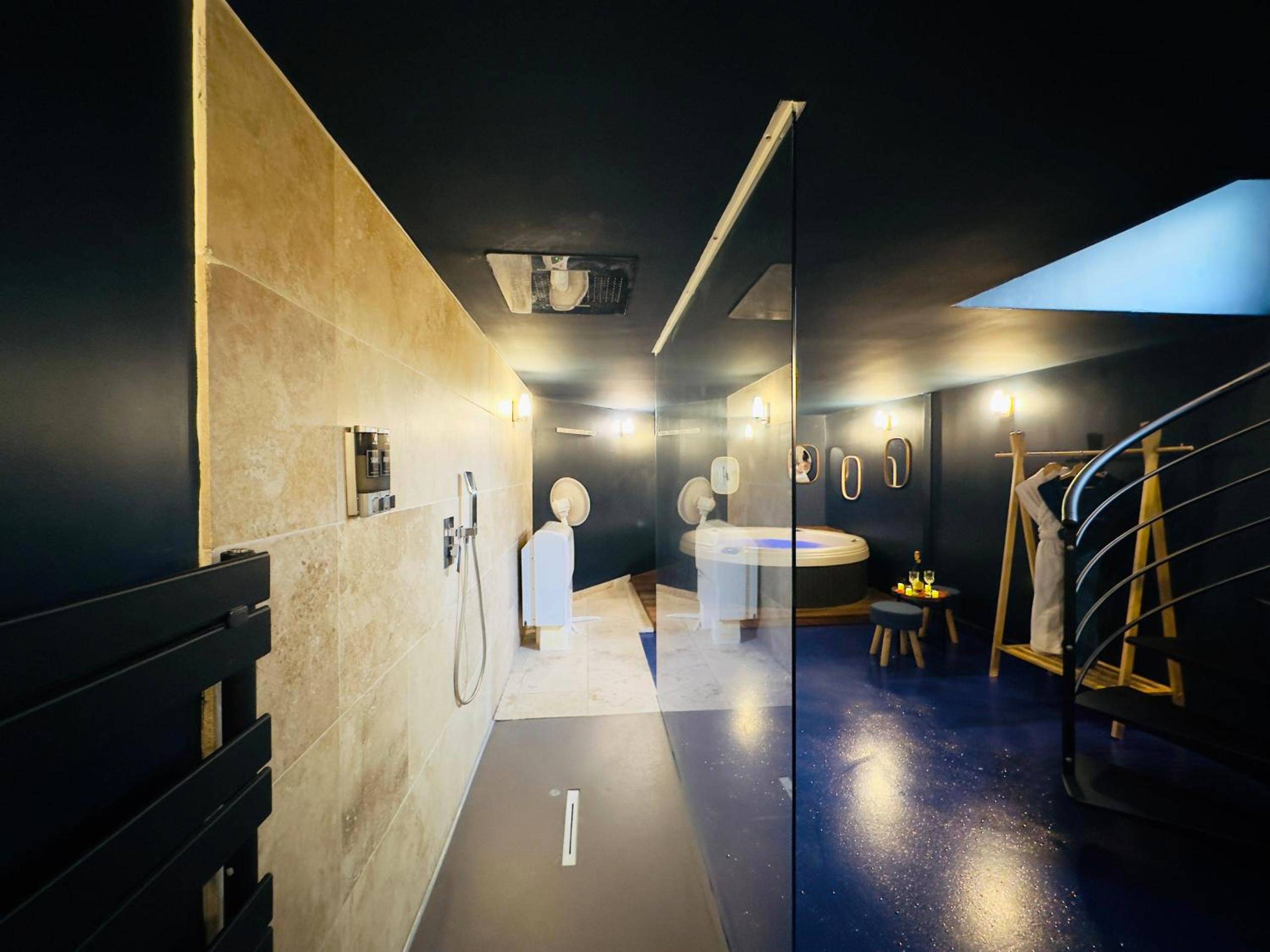 Vue du logement - Mieuxqualhotel jacuzzi privatif La Parenthèse