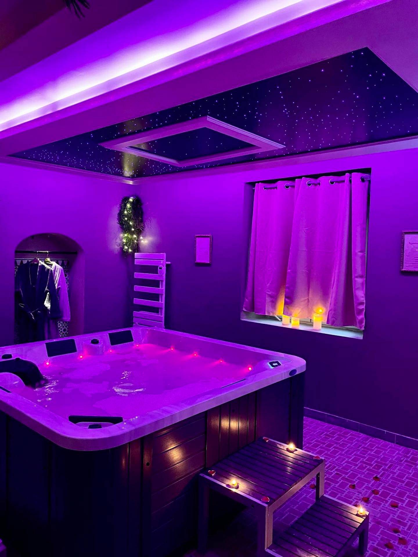 Autre vue interieure - MILLE ET UNE NUIT SPA PRIVATIF **** - Saint - Étienne - au - Mont