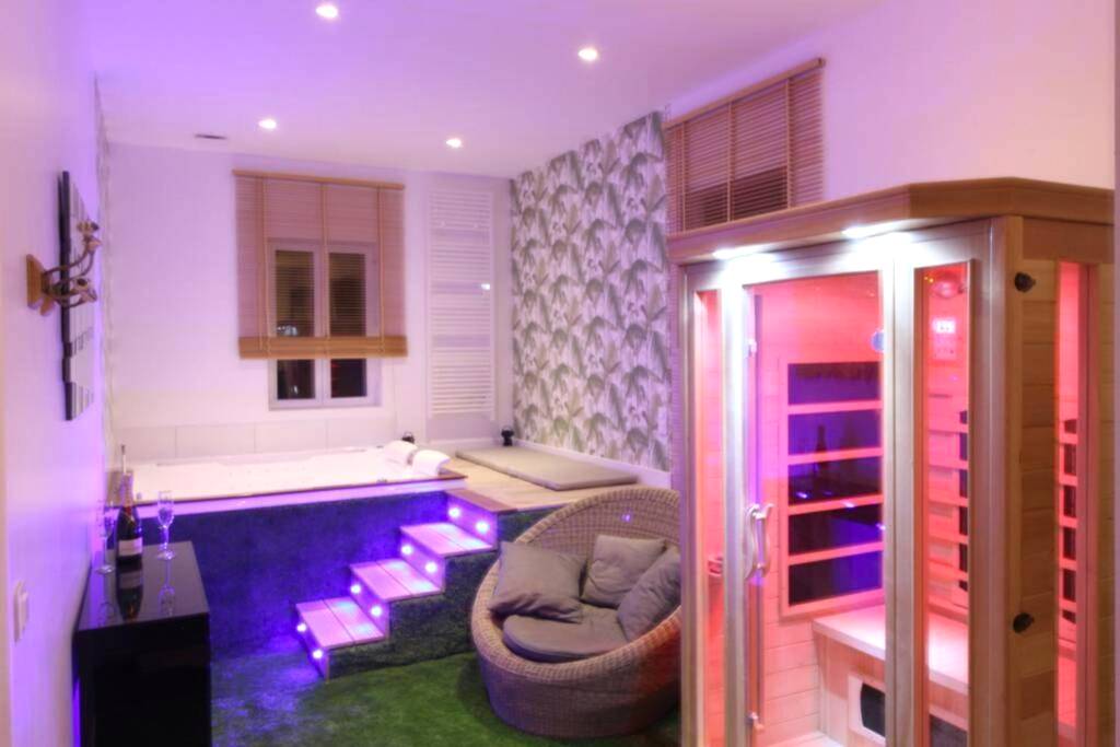 Vue du logement - Sauna et jacuzzi - Les mille et une nuits - 2km mer