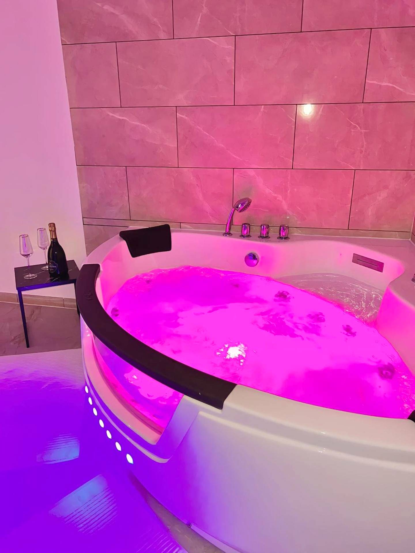 Photo du logement - Modern SPA - Cosy & Chic - JACCUZI - Brunoy