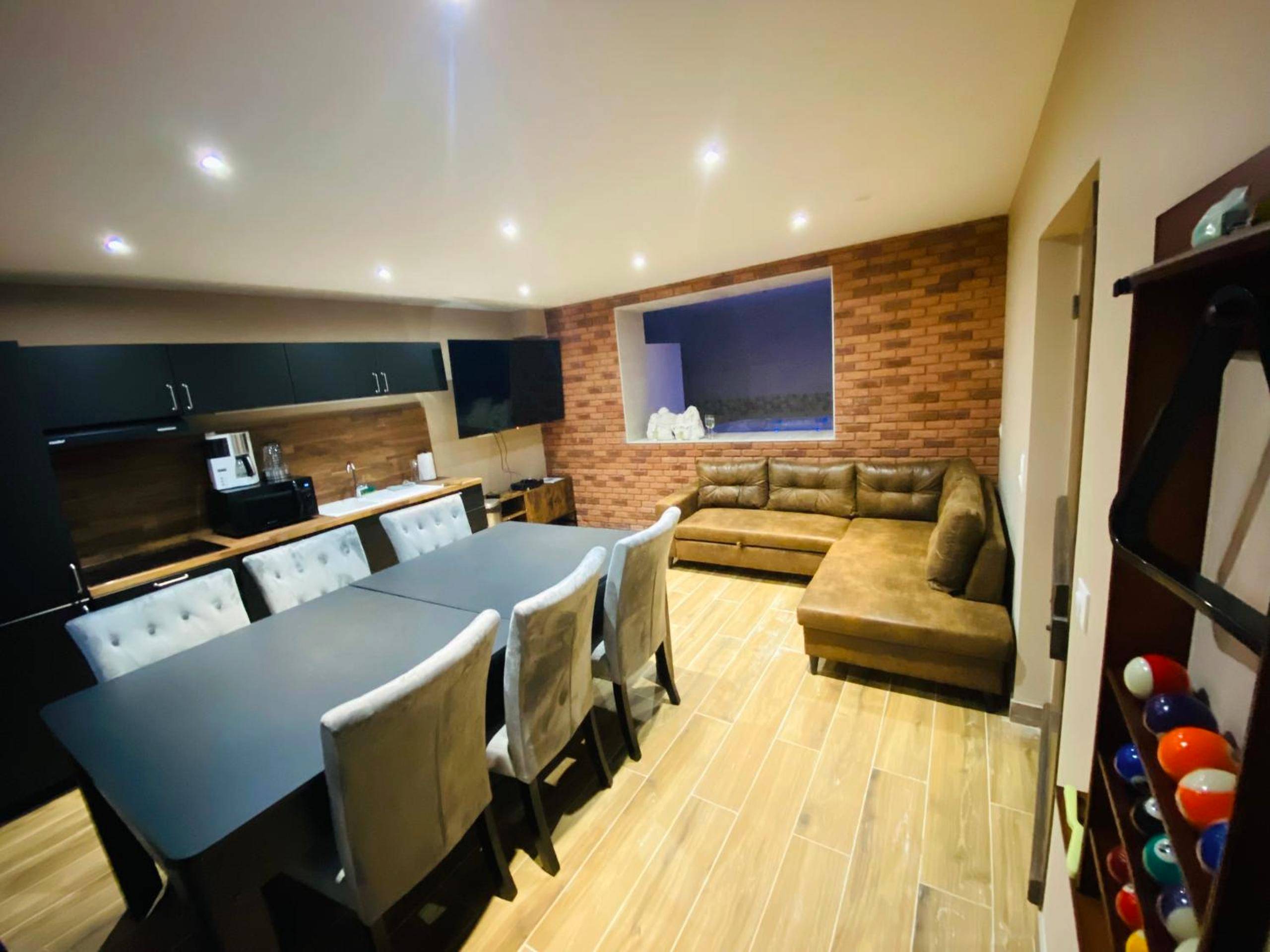 Photo du logement - Un moment hors du temps - Jacuzzi - Billard - Baby - Foot - Parking - 167