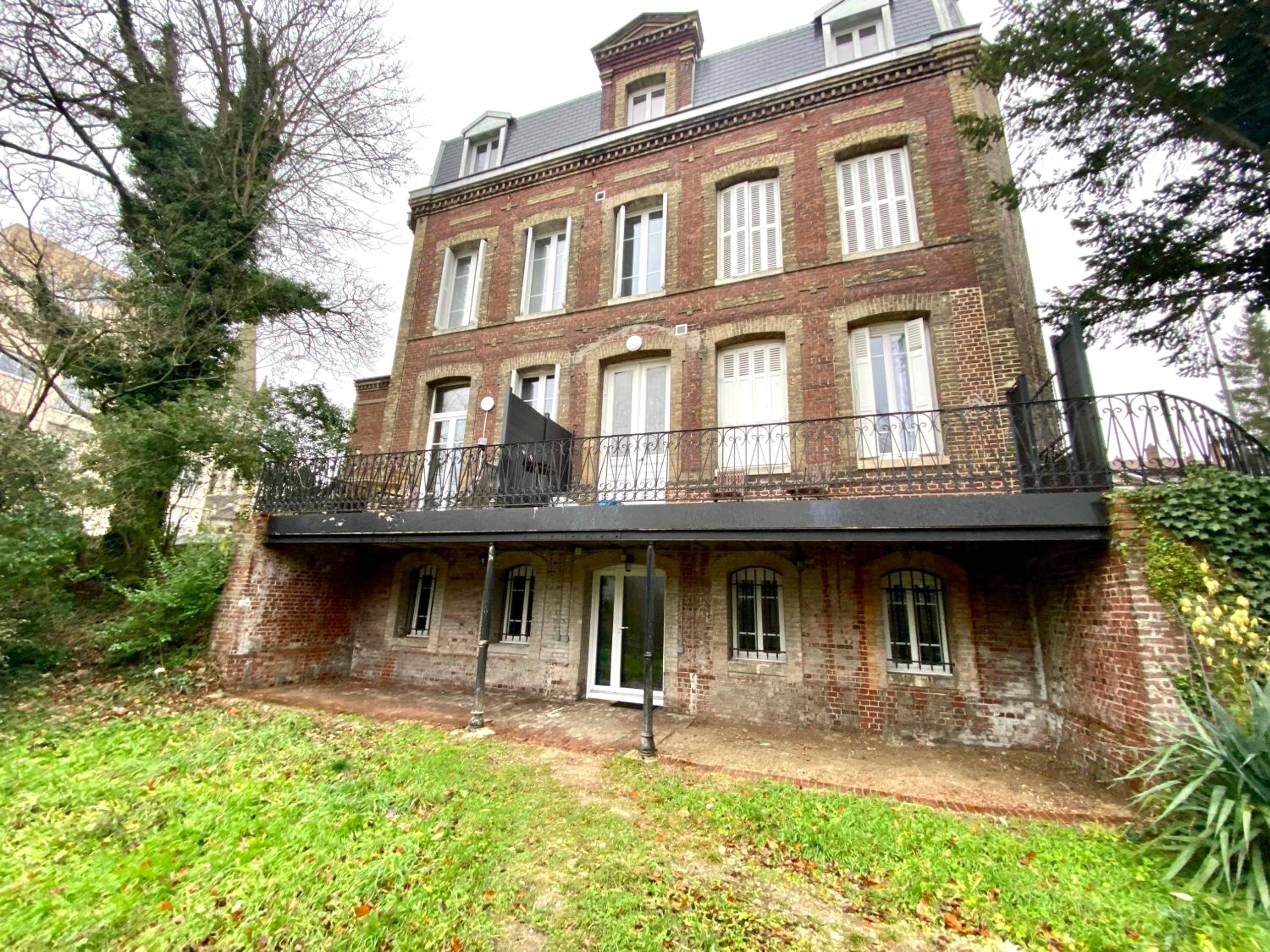 Photo du logement - Un moment hors du temps - Jacuzzi - Billard - Baby - Foot - Parking - 167 - Rouen