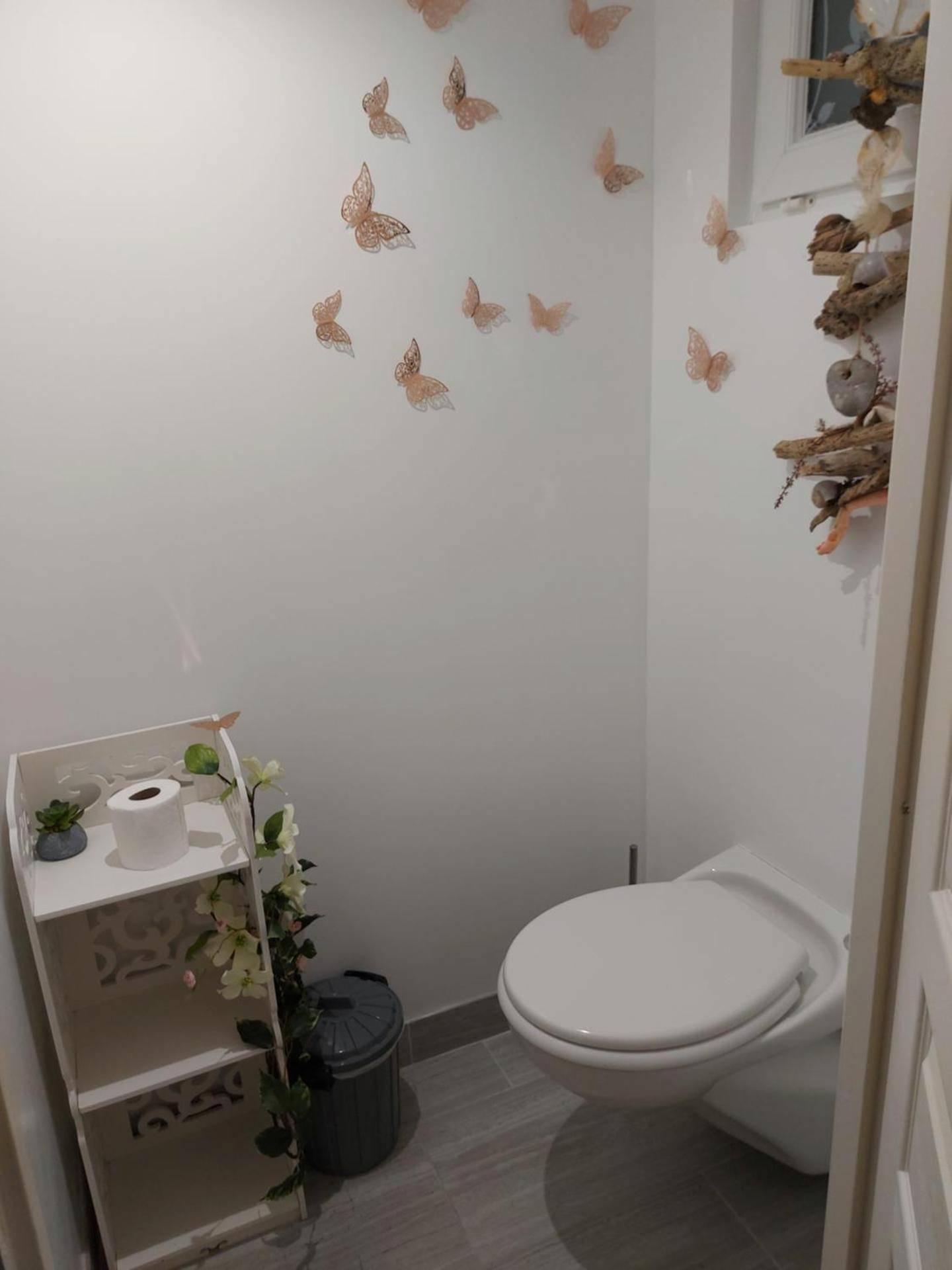Toilettes avec décorations papillons - Mon Désir