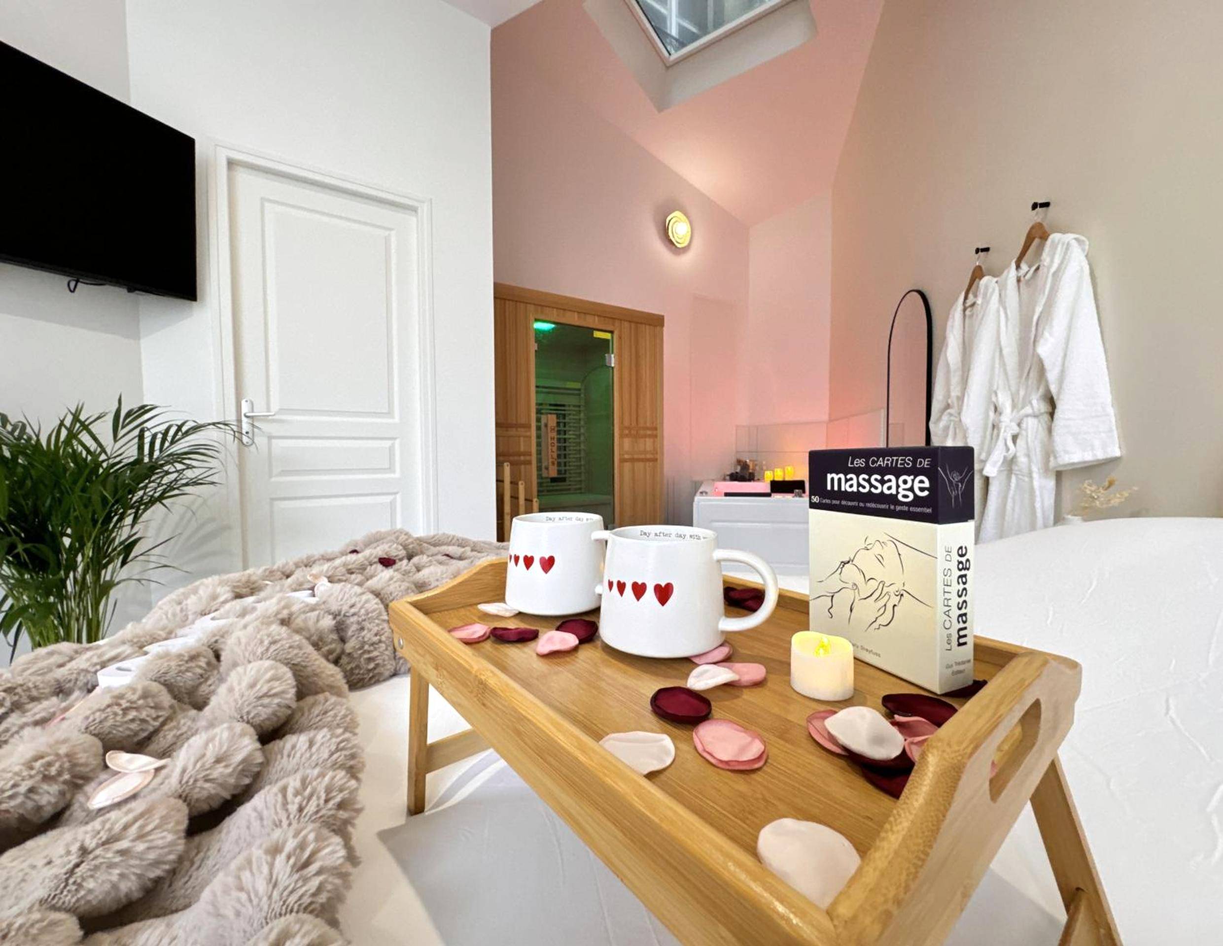 Vue du logement - Love Room Le Mans - Mon spa privé - Balnéo & Sauna - Le Mans insolite