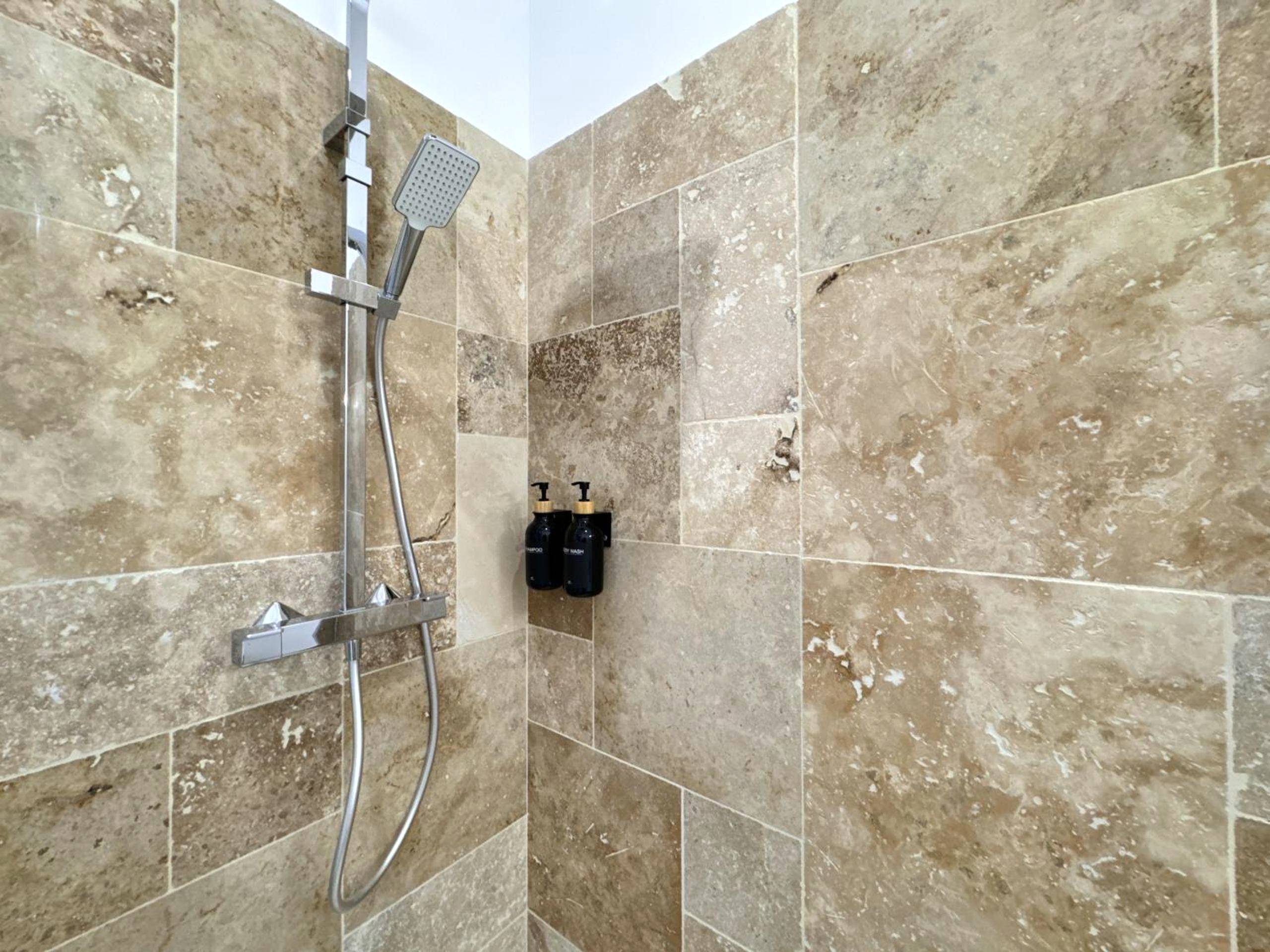 Photo du logement - Mon spa privé - Balnéo & Sauna - Le Mans insolite - Le Mans