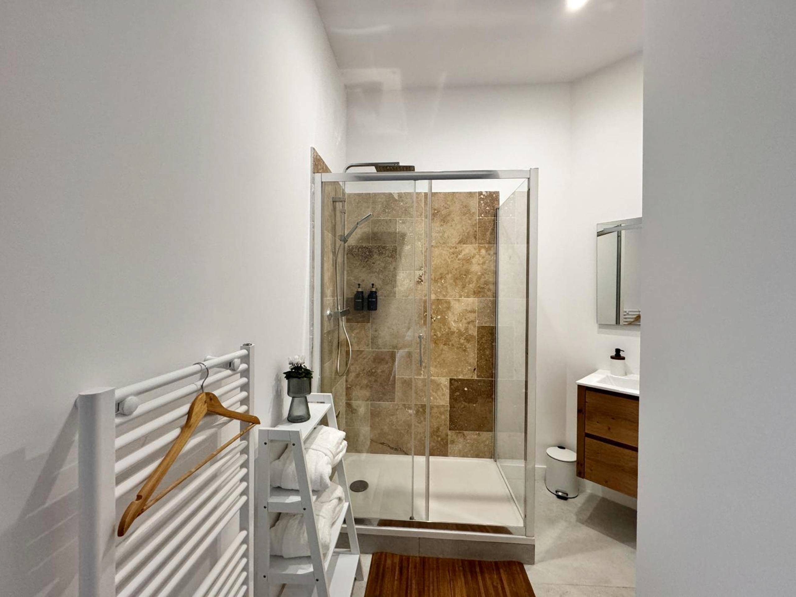 Photo du logement - Mon spa privé - Balnéo & Sauna - Le Mans insolite - Le Mans