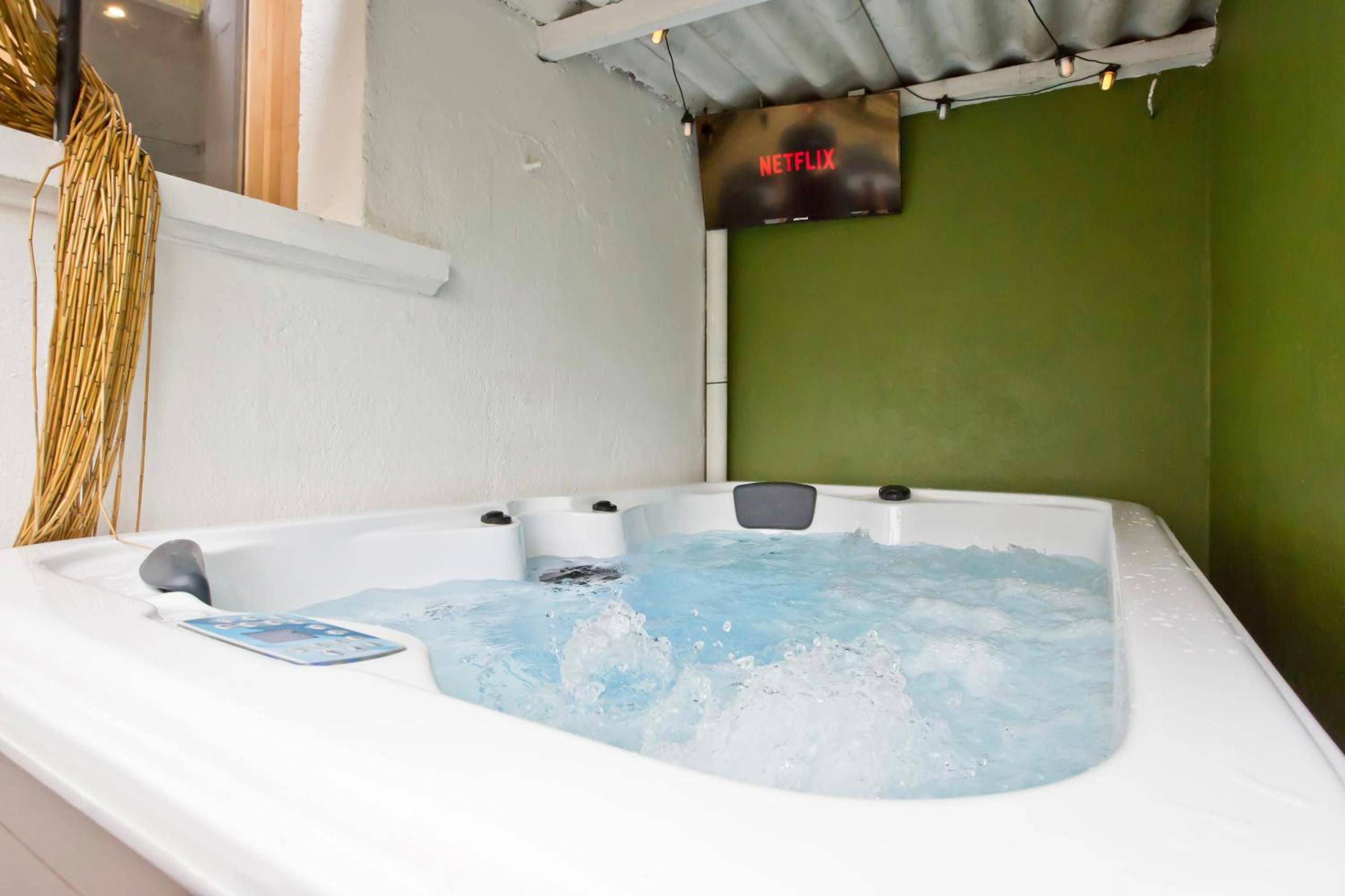 Vue du logement - Love Room Tarbes - Montsejour - Appartement exceptionnel avec SPA