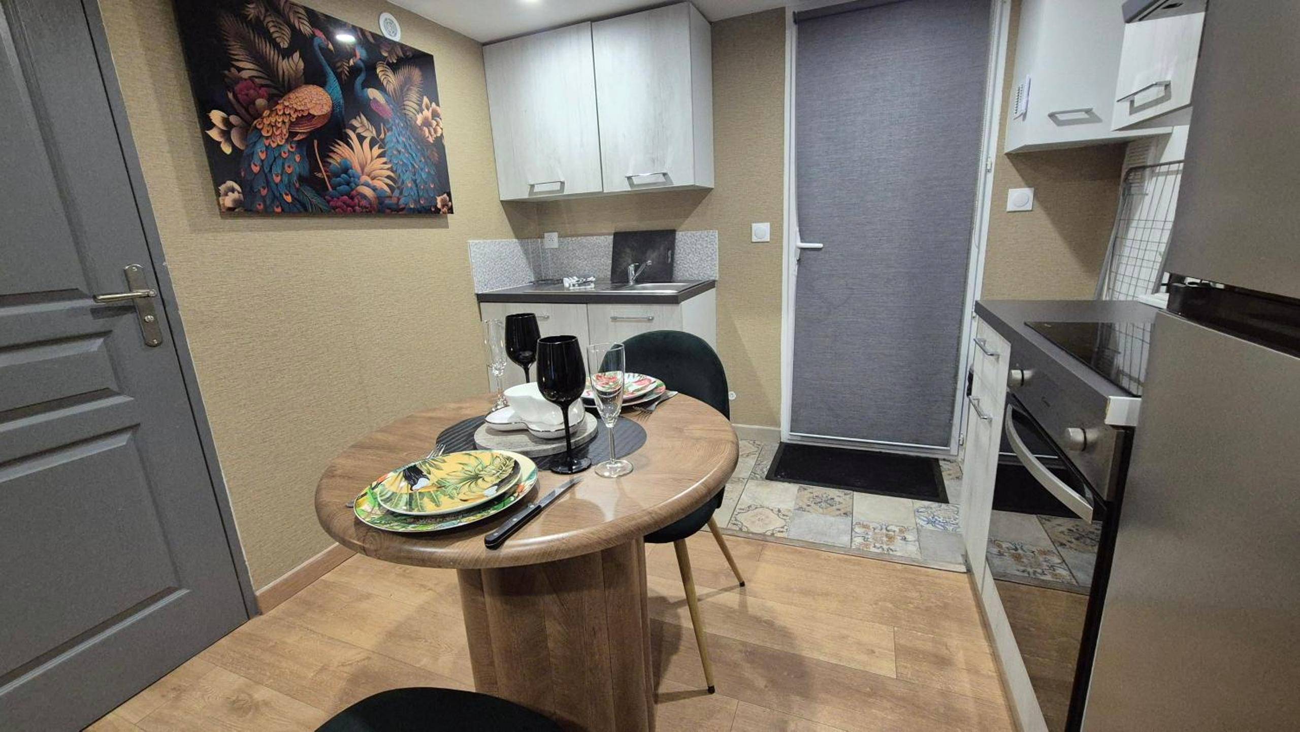 Photo du logement - LoveRoom le moutik du bord de mer avec SPA et sauna parking gratuit