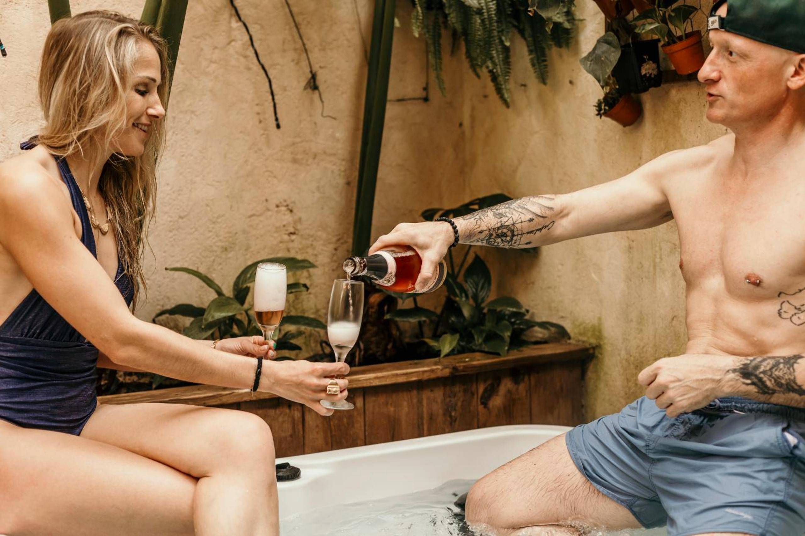 Photo du logement - myinsolite - Cocon Tropical, jacuzzi, énigme