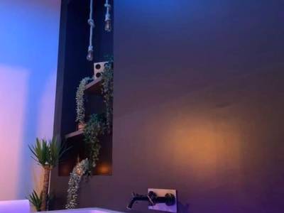 Baignoire balnéo avec éclairage LED violet - Appartement Spa - NAHLEO Industriel