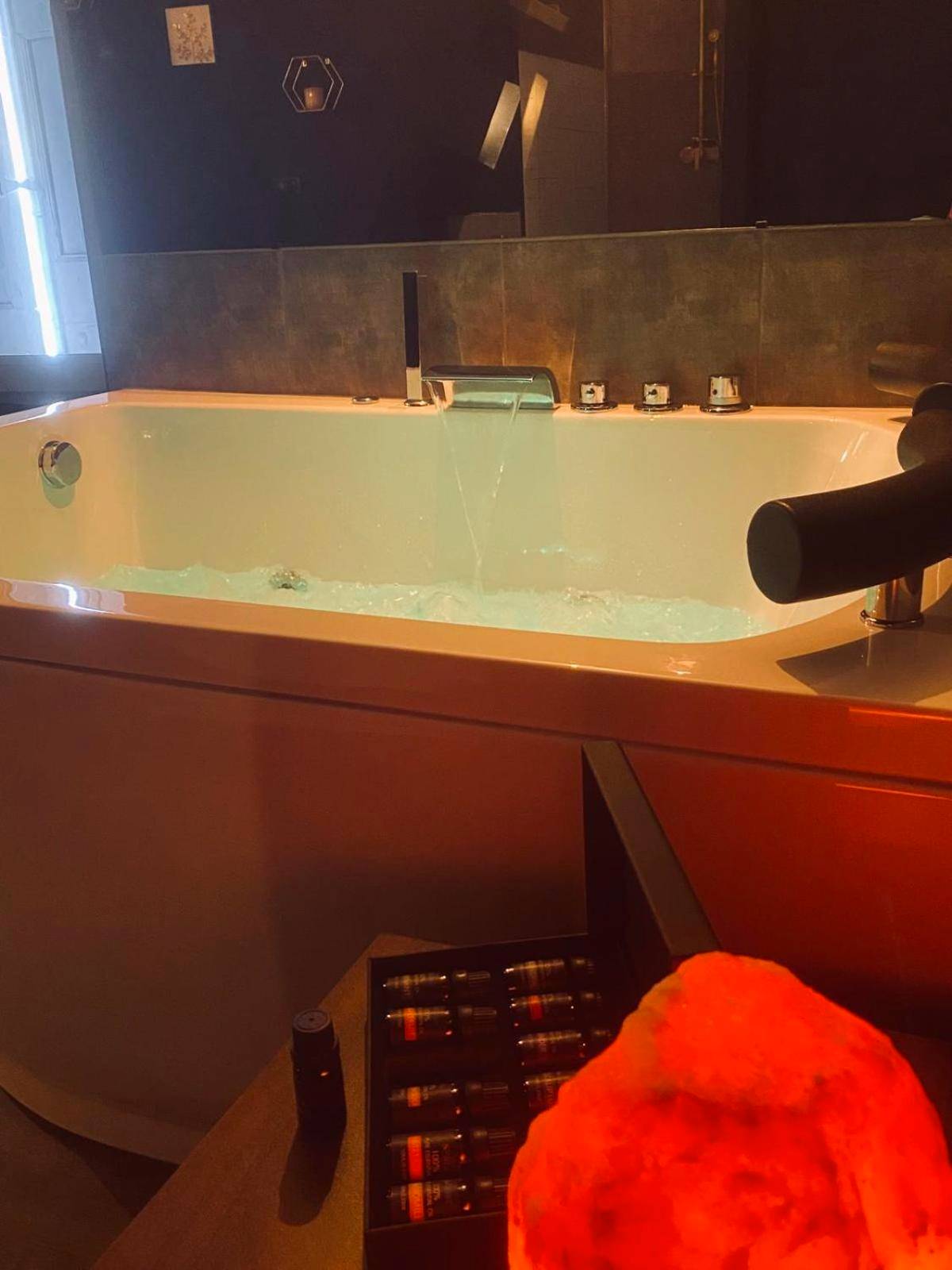 Vue du logement - Love room Narbonnaise