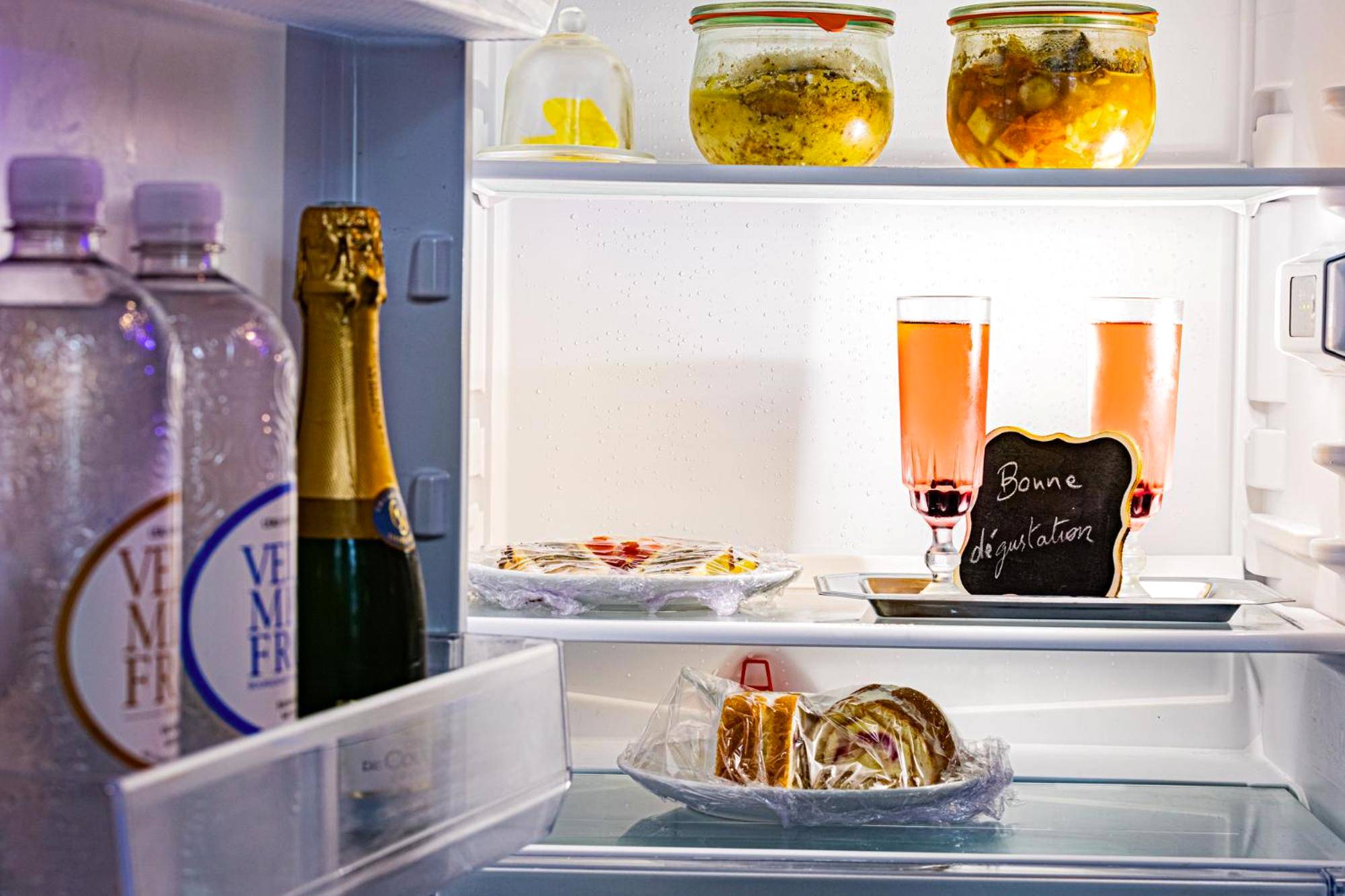 Photo du logement - Le Néflier Dijon - appart balnéo - SPA romantique pour 2