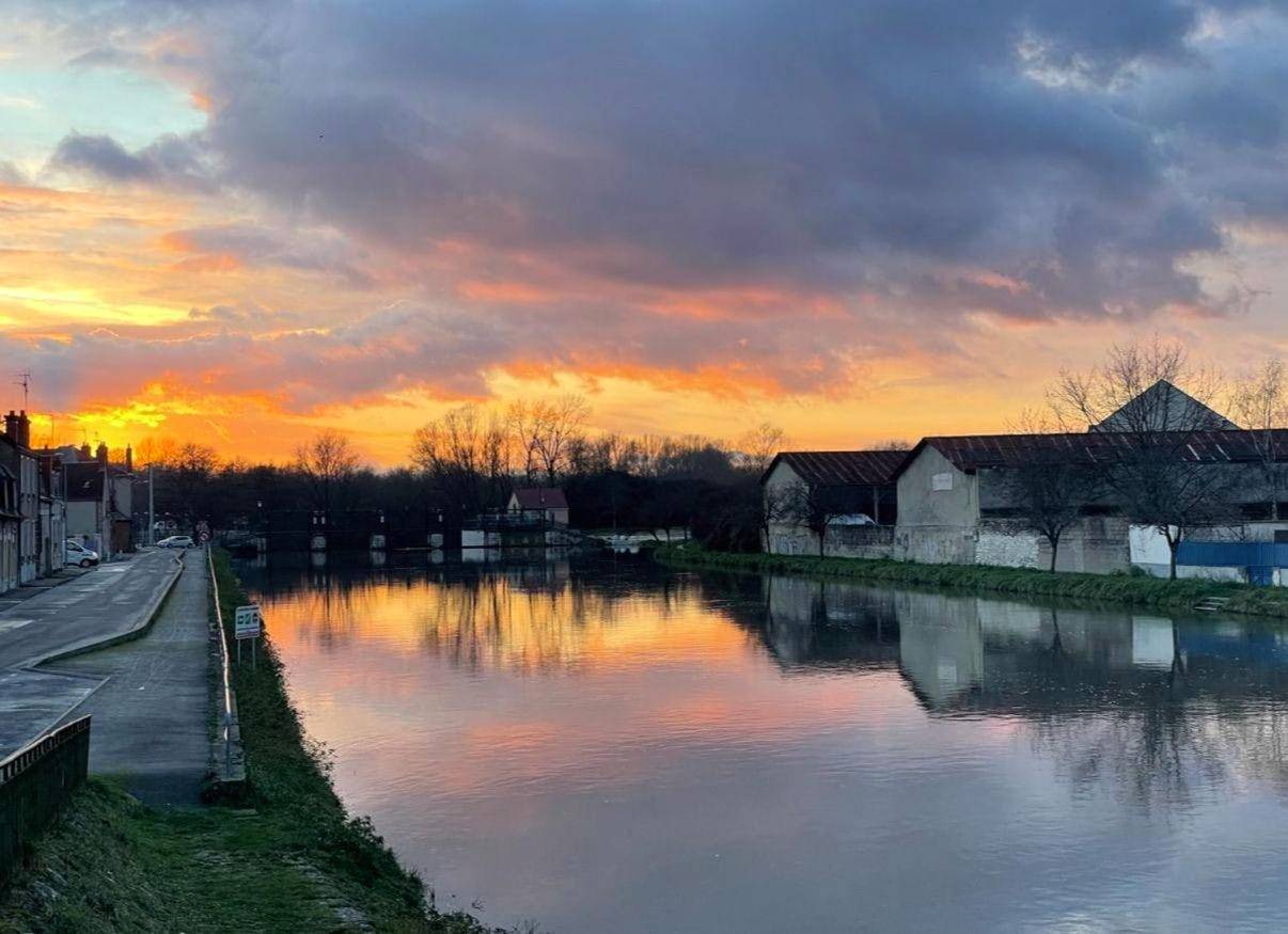 Photo du logement - Le Nichoir Cosy : Évasion Bien - être et Massage - Vierzon