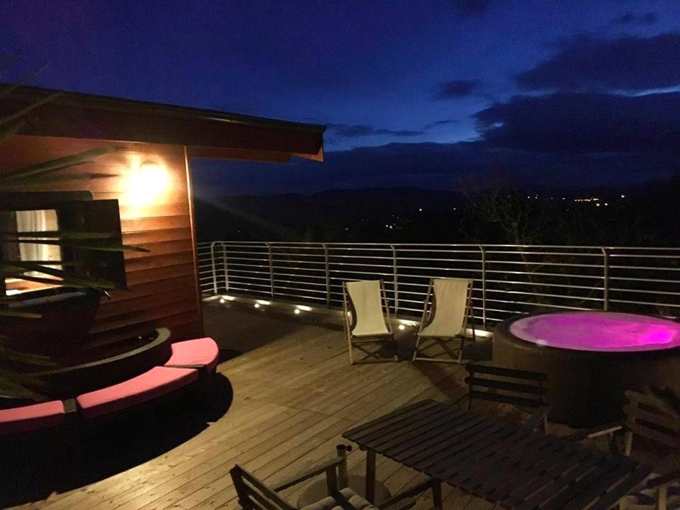 Vue principale - Love Room Vogüé - Suite Nid d'Amour et Spa privatif
