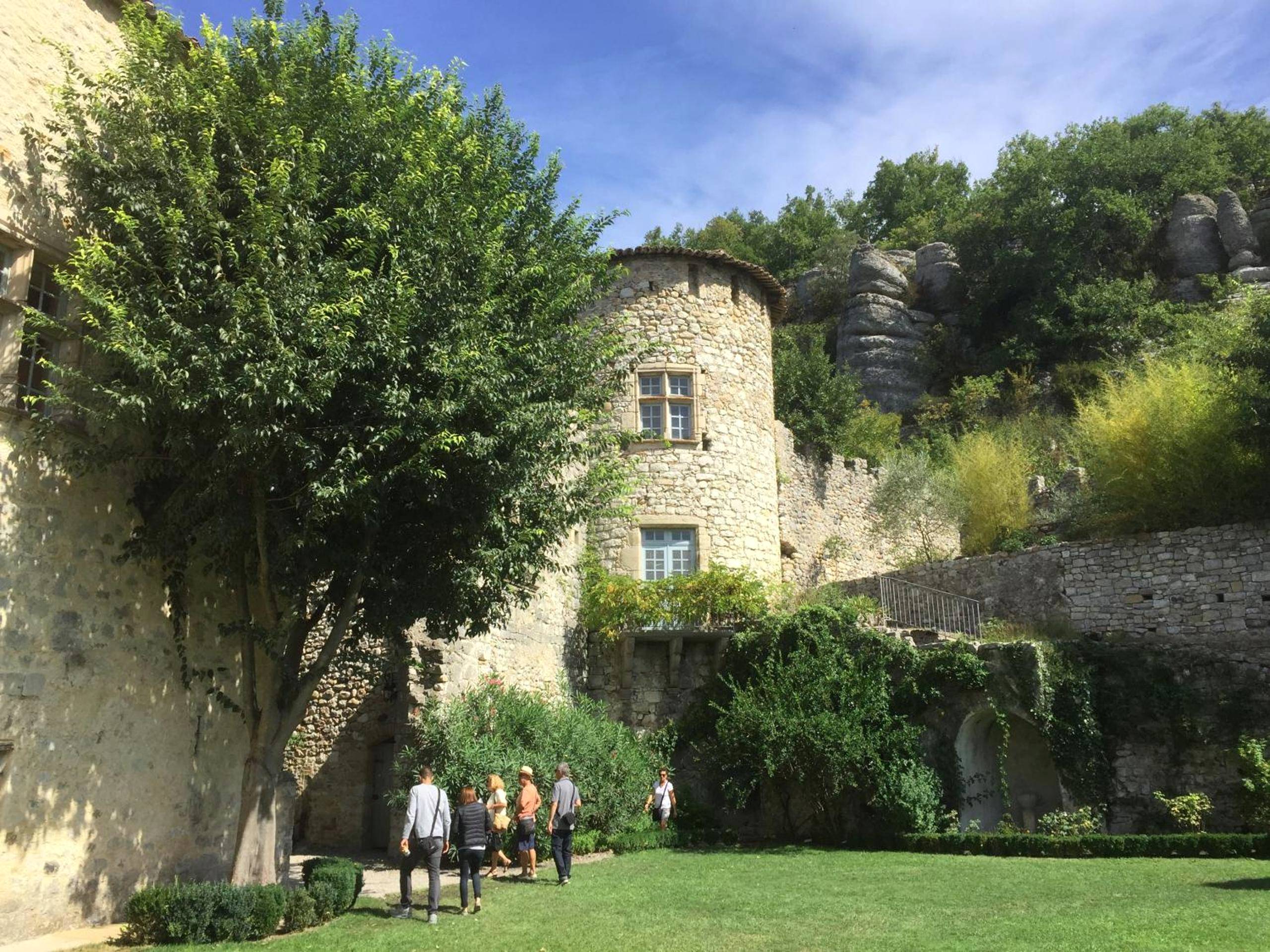 Vue interieure - Suite Nid d'Amour et Spa privatif