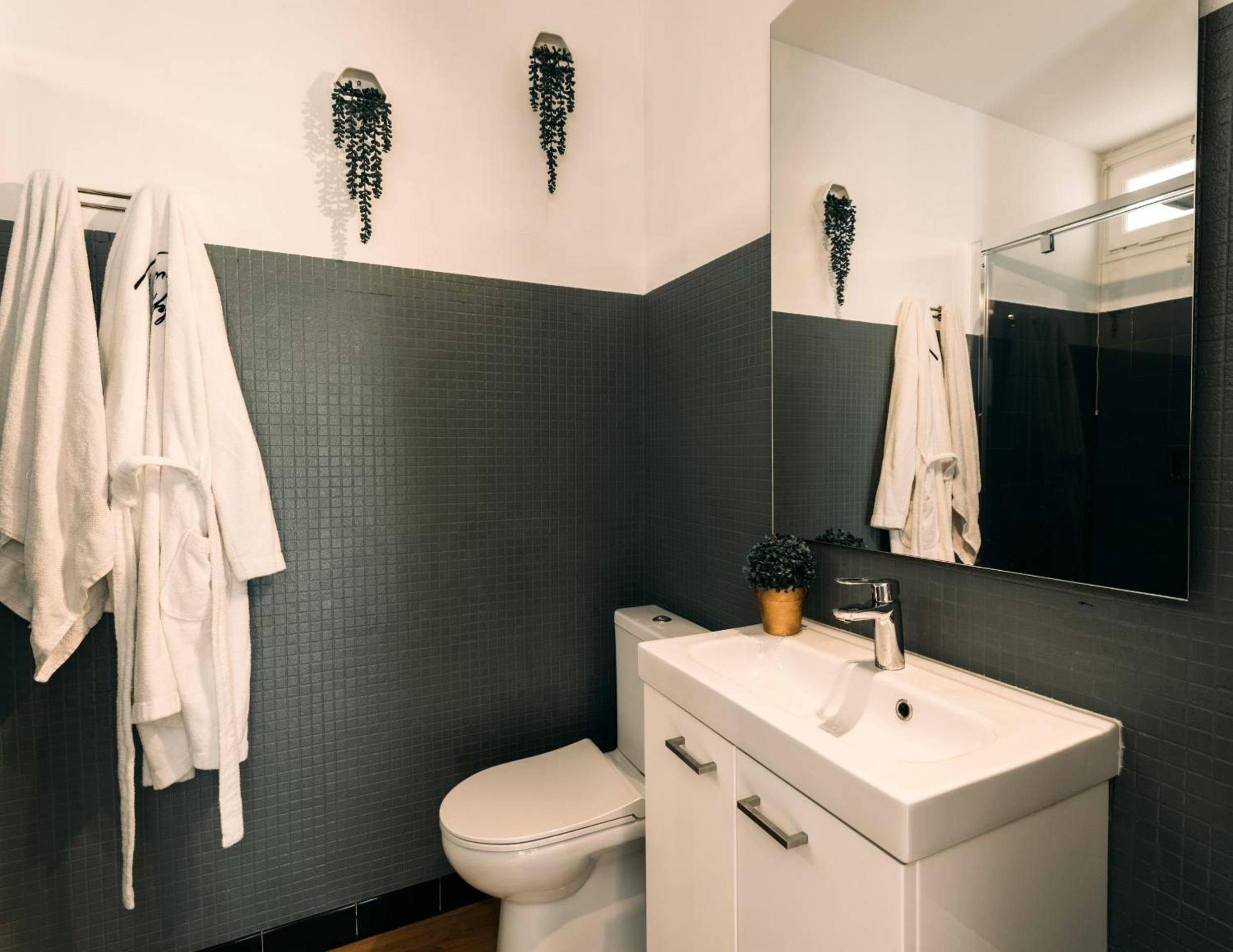 Photo du logement - Nid Doré - Suite bien - être avec sauna & balnéo privatifs