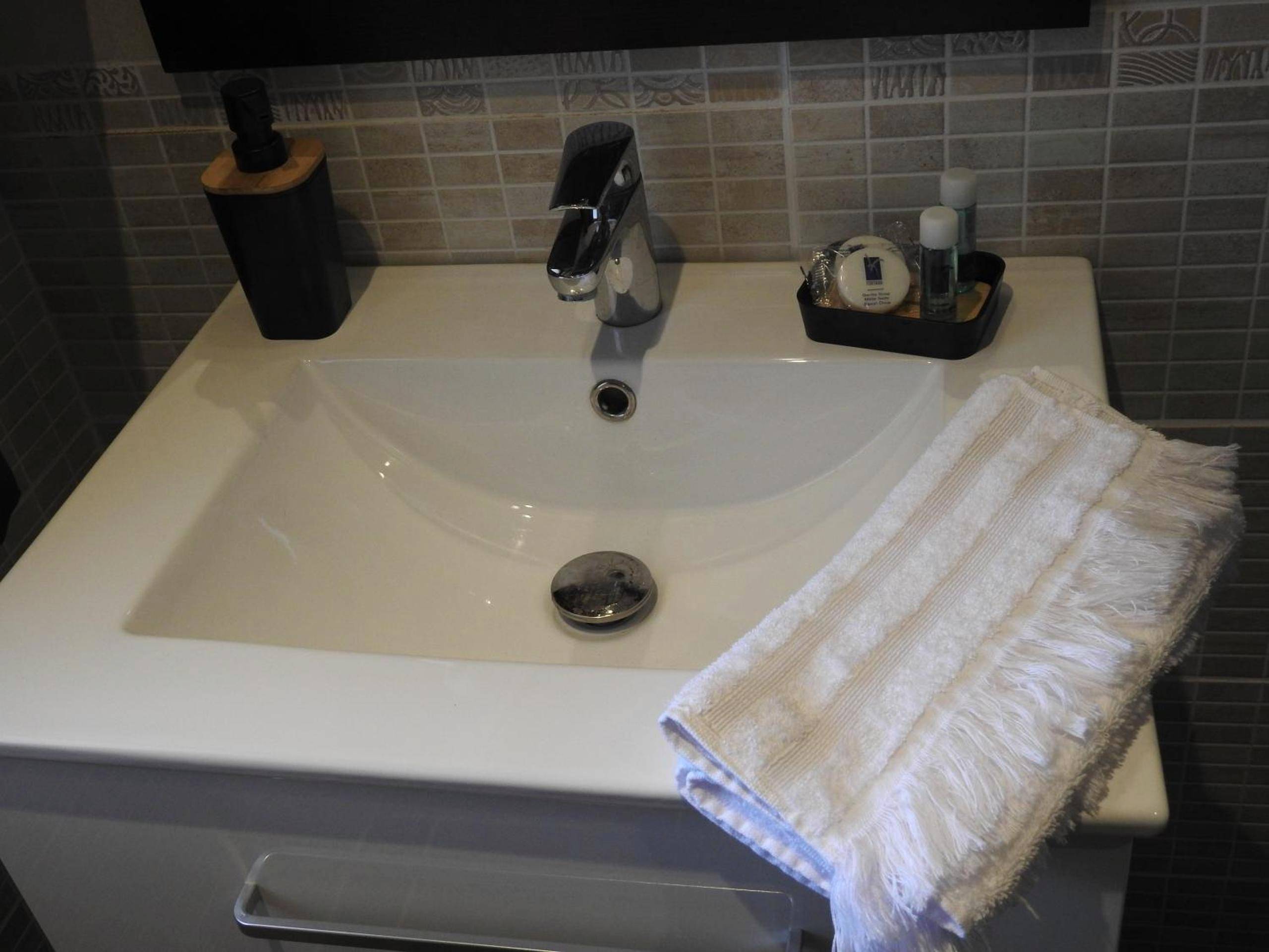 Photo du logement - Love room "Nuit Blanche" - spa - Narbonne