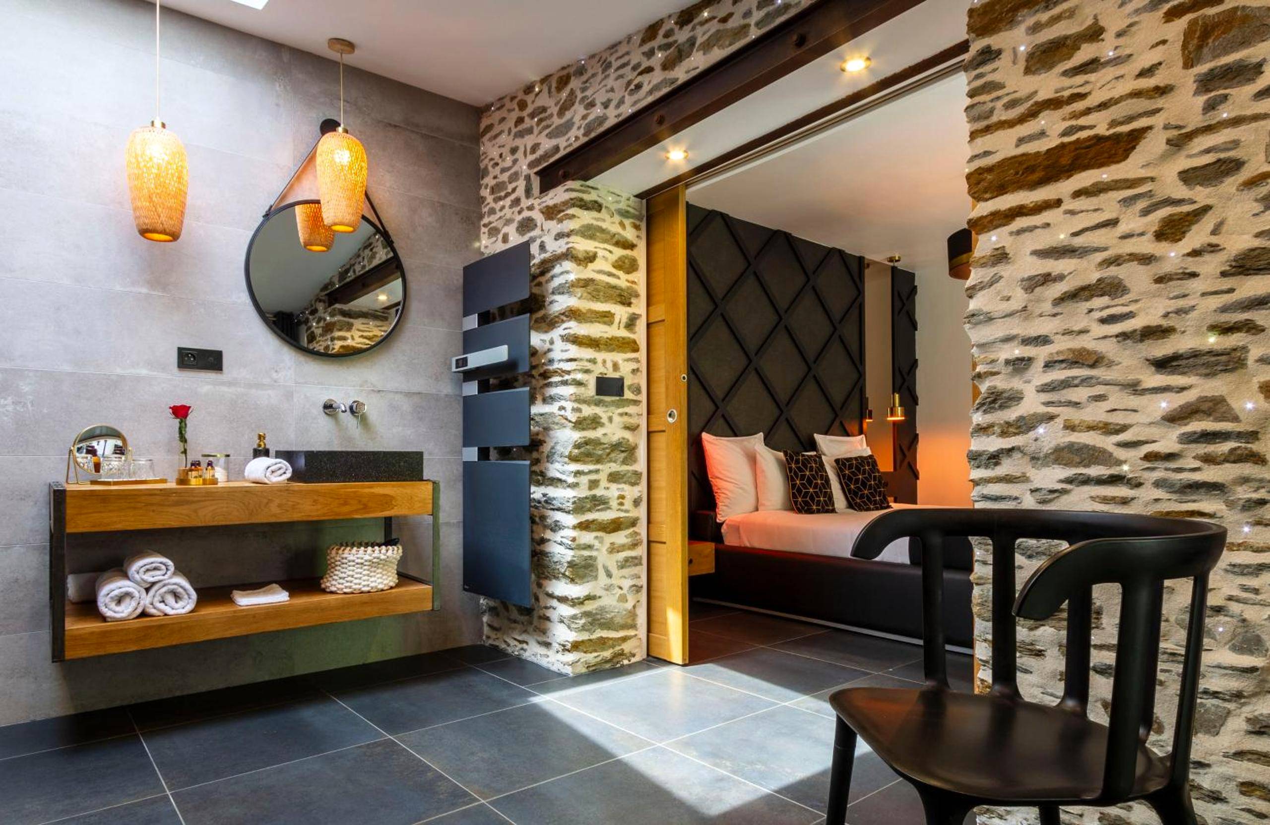 Photo du logement - Nuit confort avec Balnéo XXL privative et Climatisation