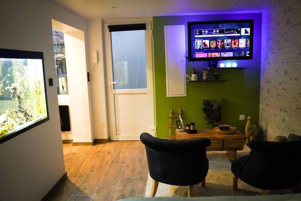 Photo du logement - Nuit de la sagesse "jacuzzi terrasse et parking privé"