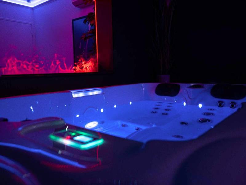 Photo du logement - LA NUIT DES SECRETS Love Room 4 étoiles avec Jacuzzi et Sauna
