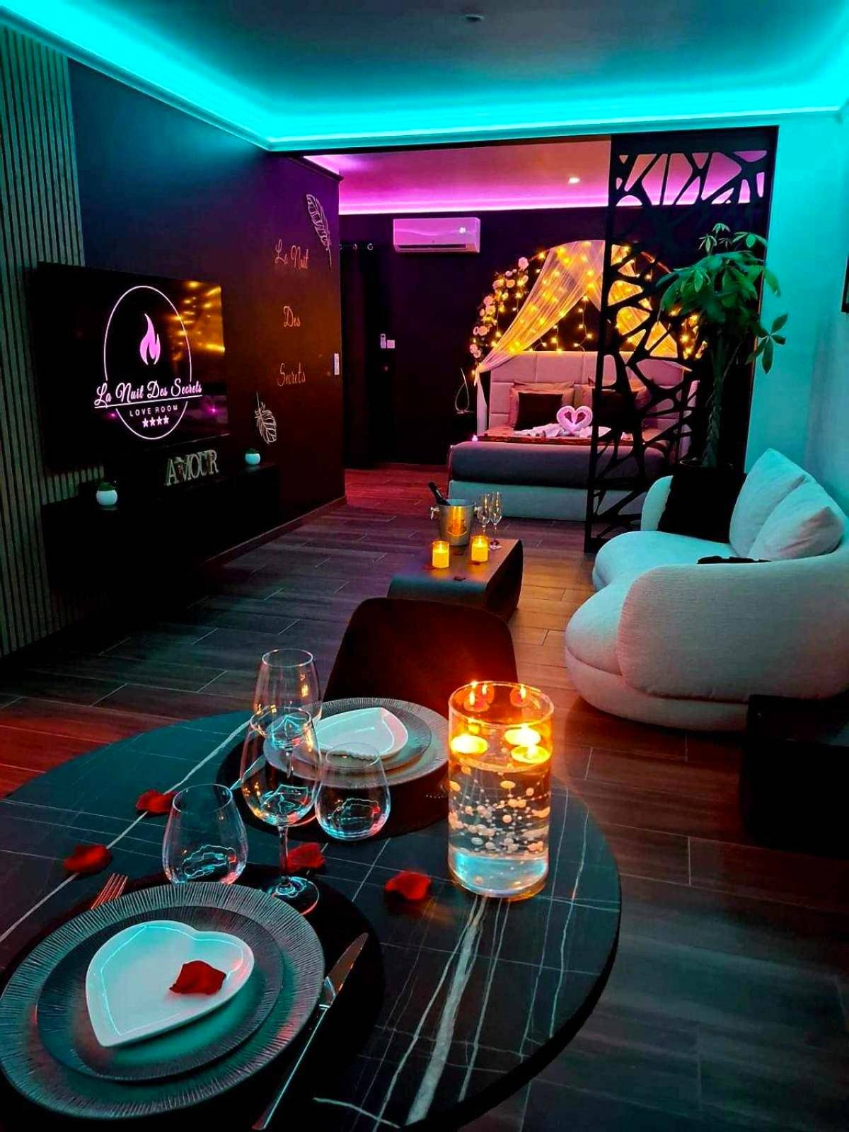Photo du logement - LA NUIT DES SECRETS Love Room 4 étoiles avec Jacuzzi et Sauna
