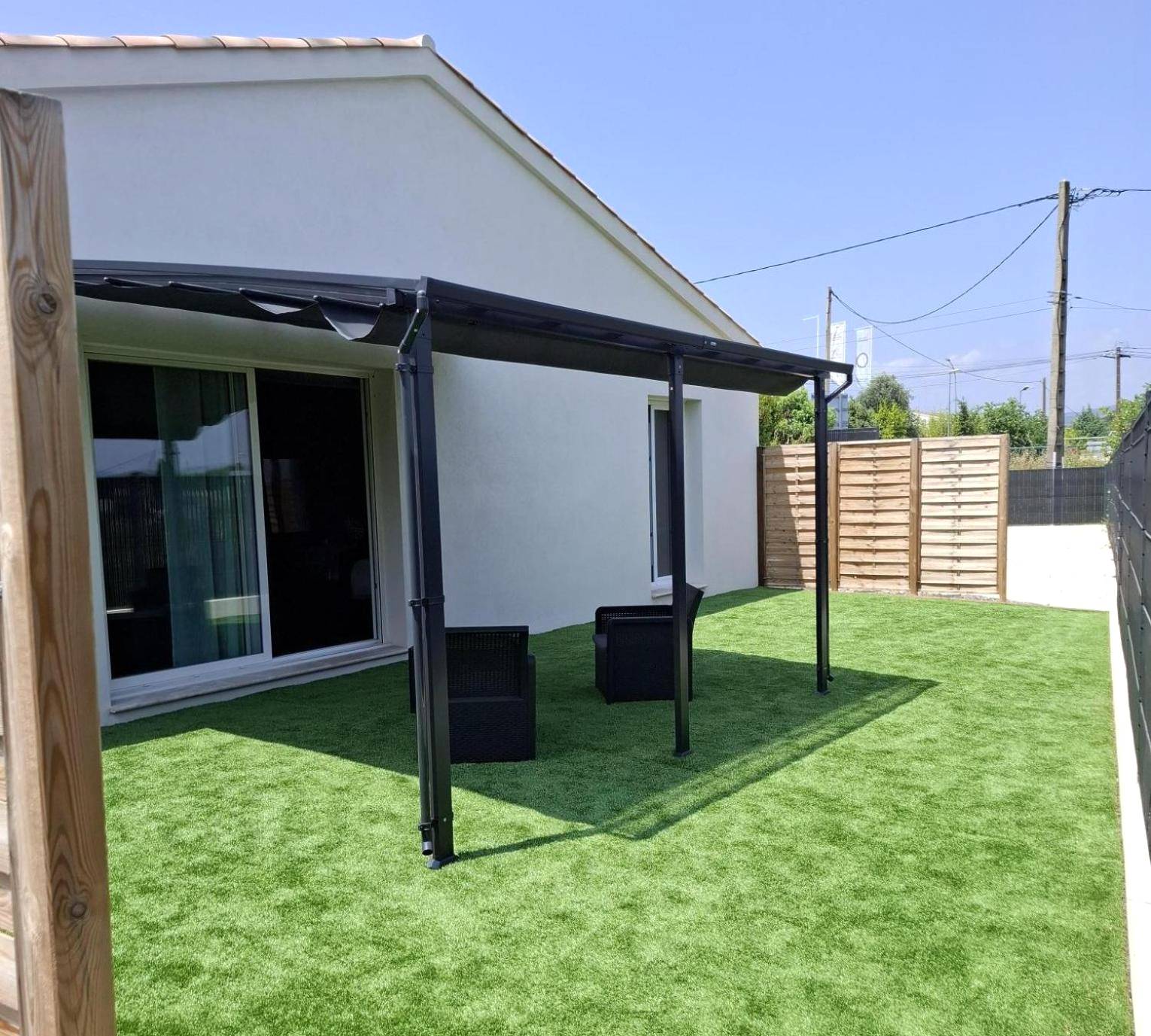 Photo du logement - LA NUIT DES SECRETS Love Room 4 étoiles avec Jacuzzi et Sauna - Roquebrune - sur - Argens