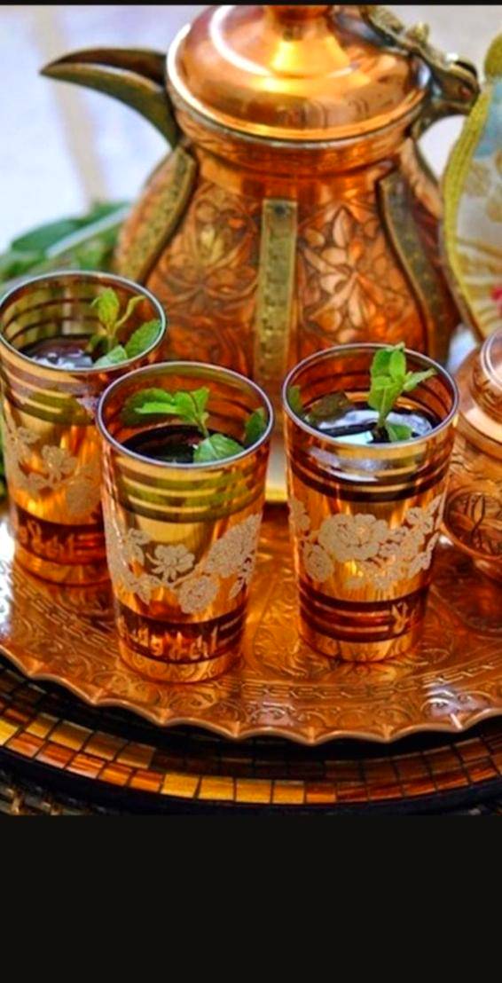 Service à thé traditionnel à la menthe - Love room, Les nuitées secrètes de Rouen