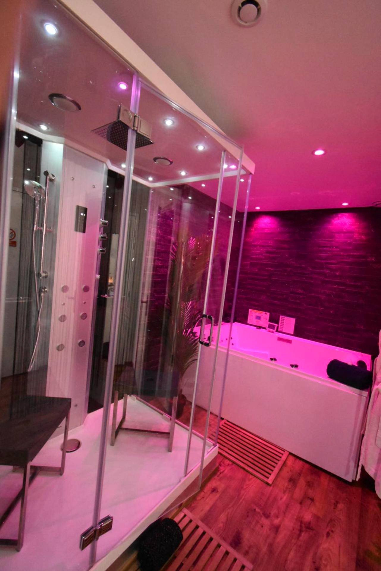 Photo du logement - SPA privatif Love room, Le Hammam et Bulles, chez Nuits Chartraines