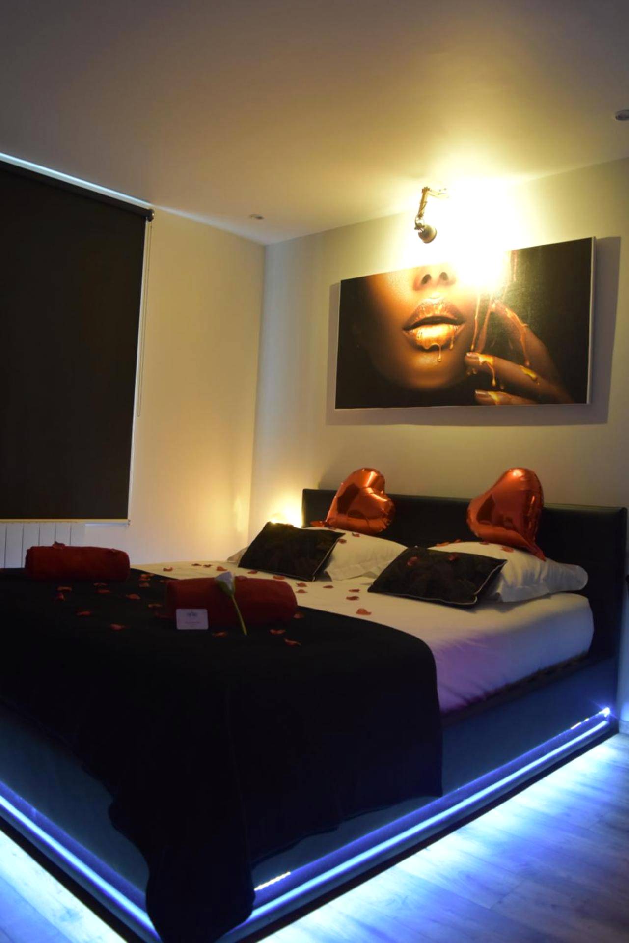 Photo du logement - SPA privatif Love room, Le Hammam et Bulles, chez Nuits Chartraines - Chartres